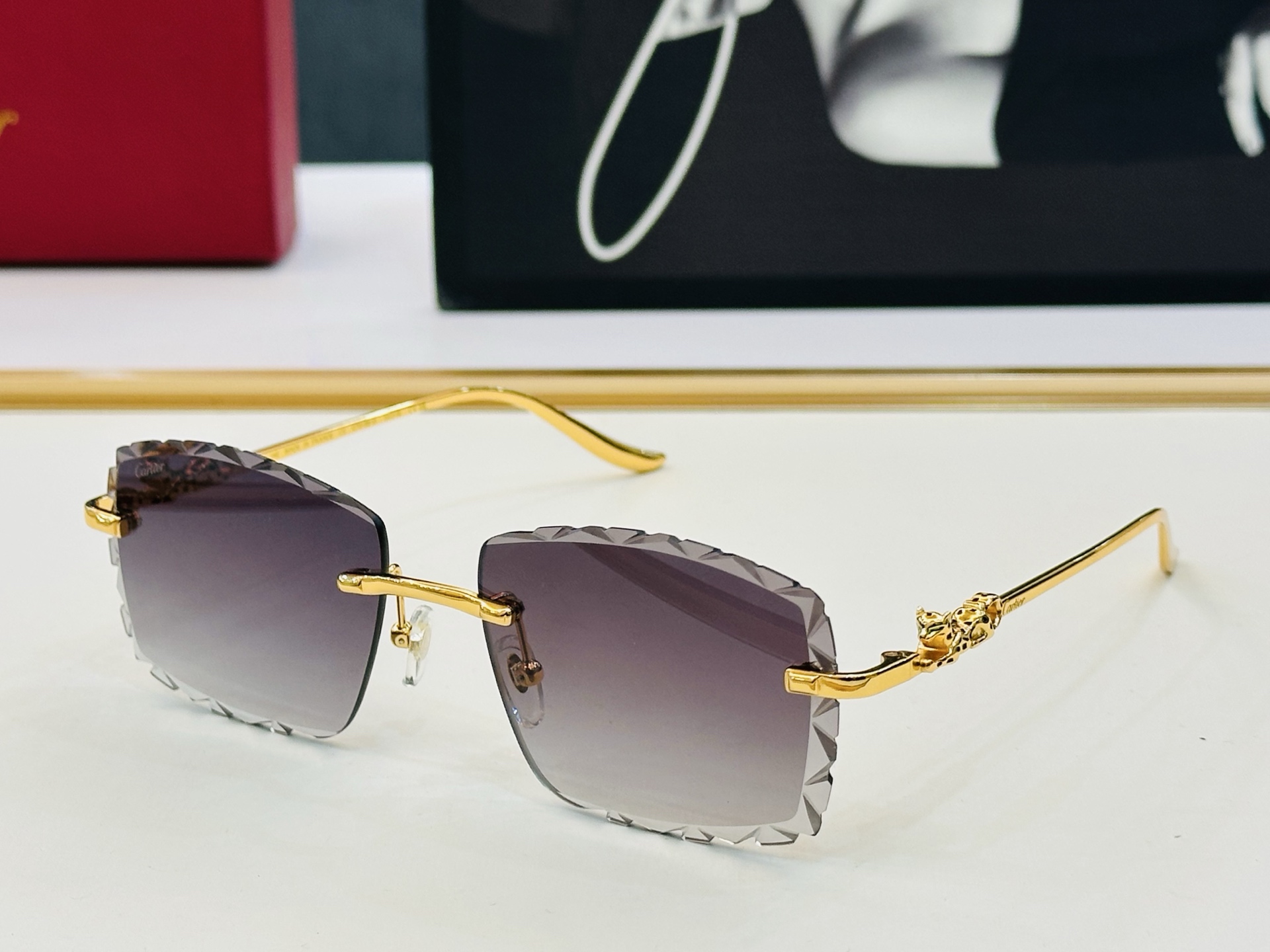 NO:373203,Original Cartie* Kajia Sunglasses CT01591O Size57-17-142 Exquisite electroplating technology K is very elegant when worn Glasses Sunglasses Sunglasses, glasses, cartier19860909原版Cartie* 卡家 太阳镜 CT01591O Size57口17-142 电镀工艺精湛大牌品 K戴起来气质十足 眼镜墨镜太阳镜,眼镜,cartier,glasses