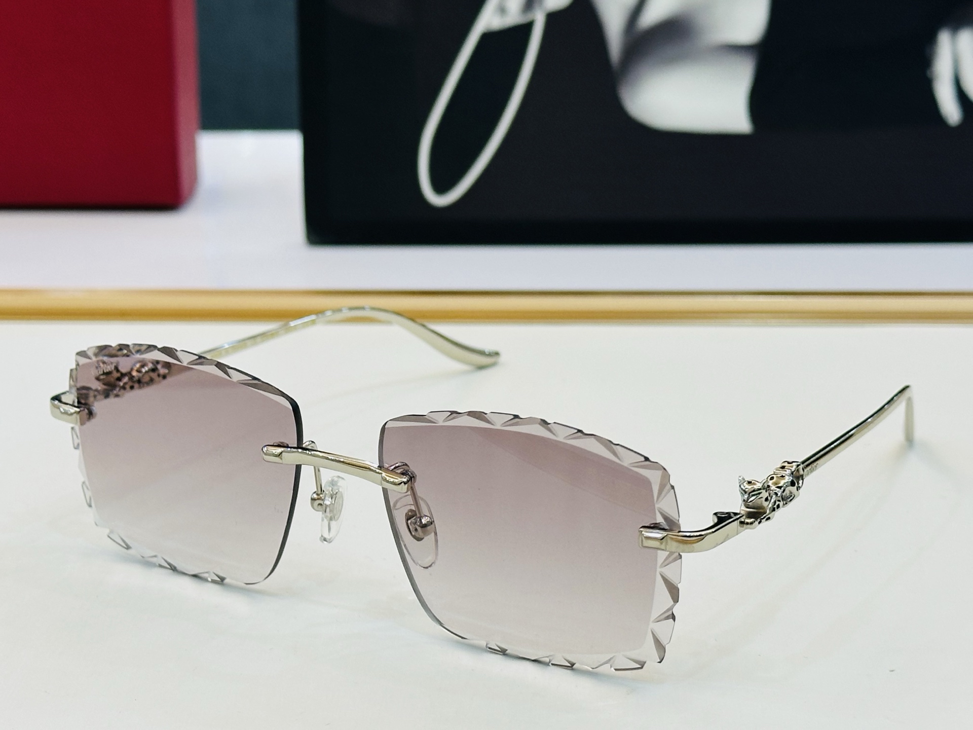 🆕 原版Cartie* 卡家 太阳镜 CT01591O Size：57口17-142 电镀工艺精湛大牌品