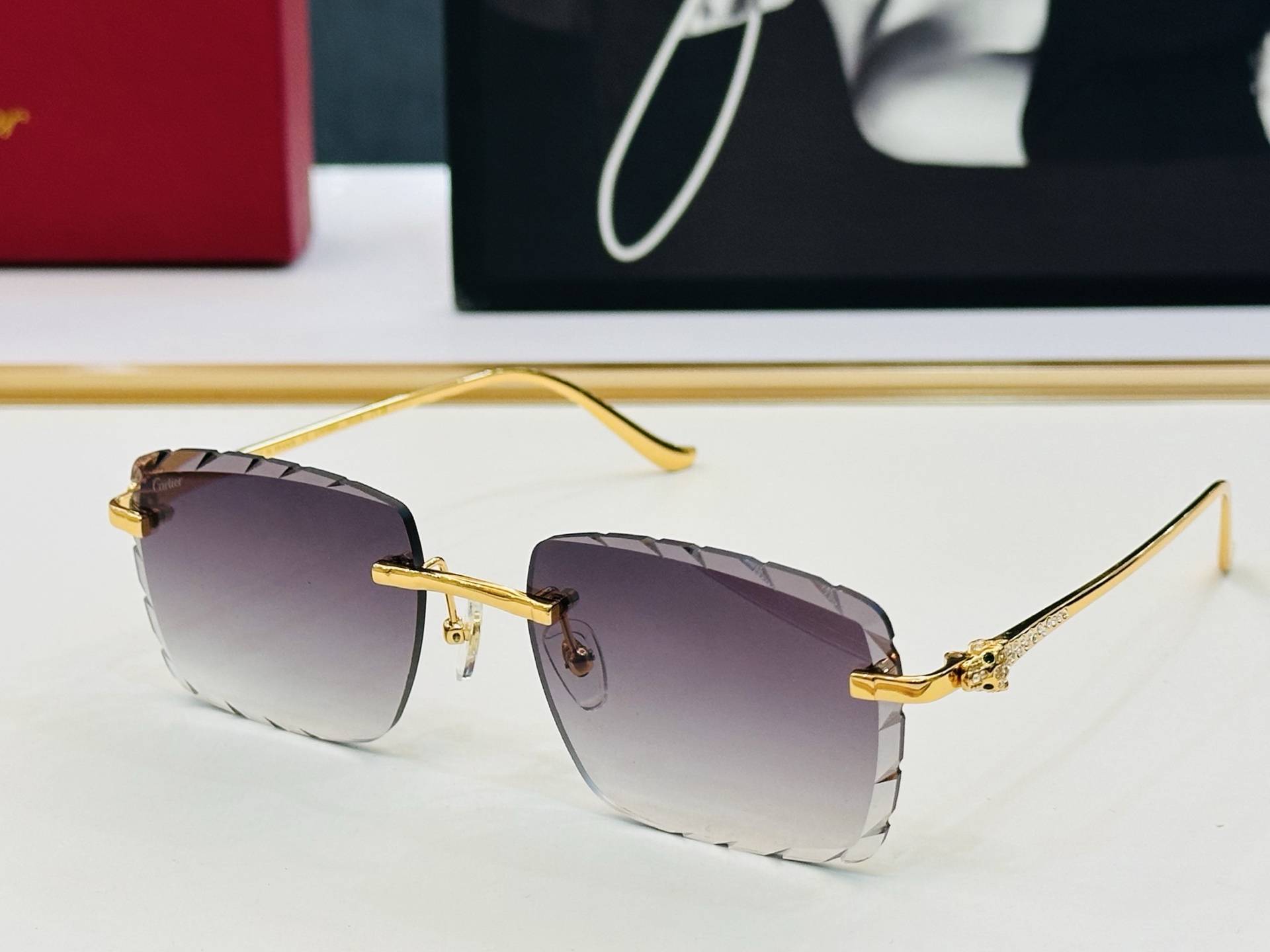 NO:373205,Original Cartie* Kajia Sunglasses CT01588O Size57-19-143 Exquisite electroplating technology K is very elegant when worn Glasses Sunglasses Sunglasses, glasses, cartier19860909原版Cartie* 卡家 太阳镜 CT01588O Size57口19-143 电镀工艺精湛大牌品 K戴起来气质十足 眼镜墨镜太阳镜,眼镜,cartier,glasses