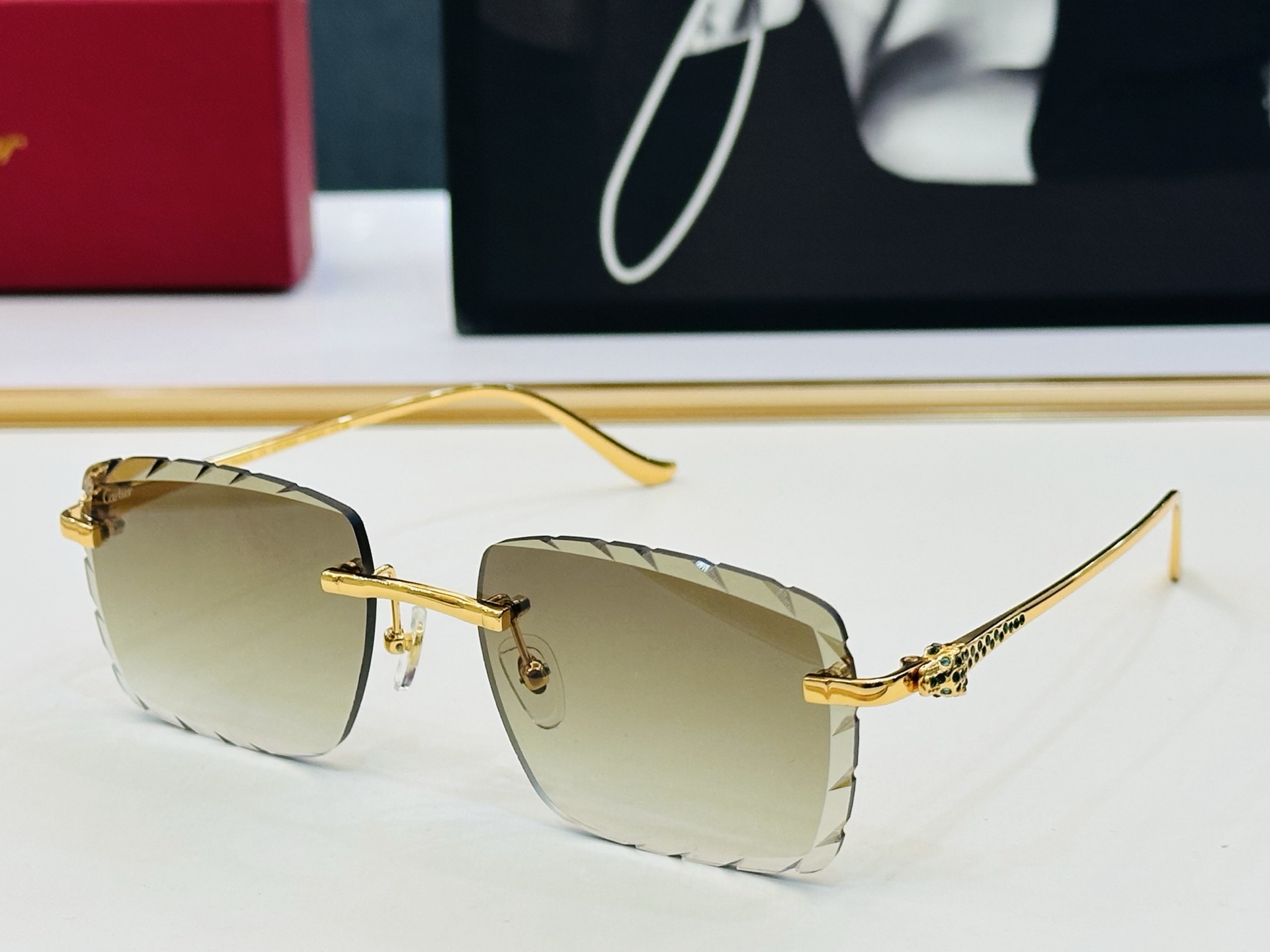 🆕 原版Cartie* 卡家 太阳镜 CT01588O Size：57口19-143 电镀工艺精湛大牌品