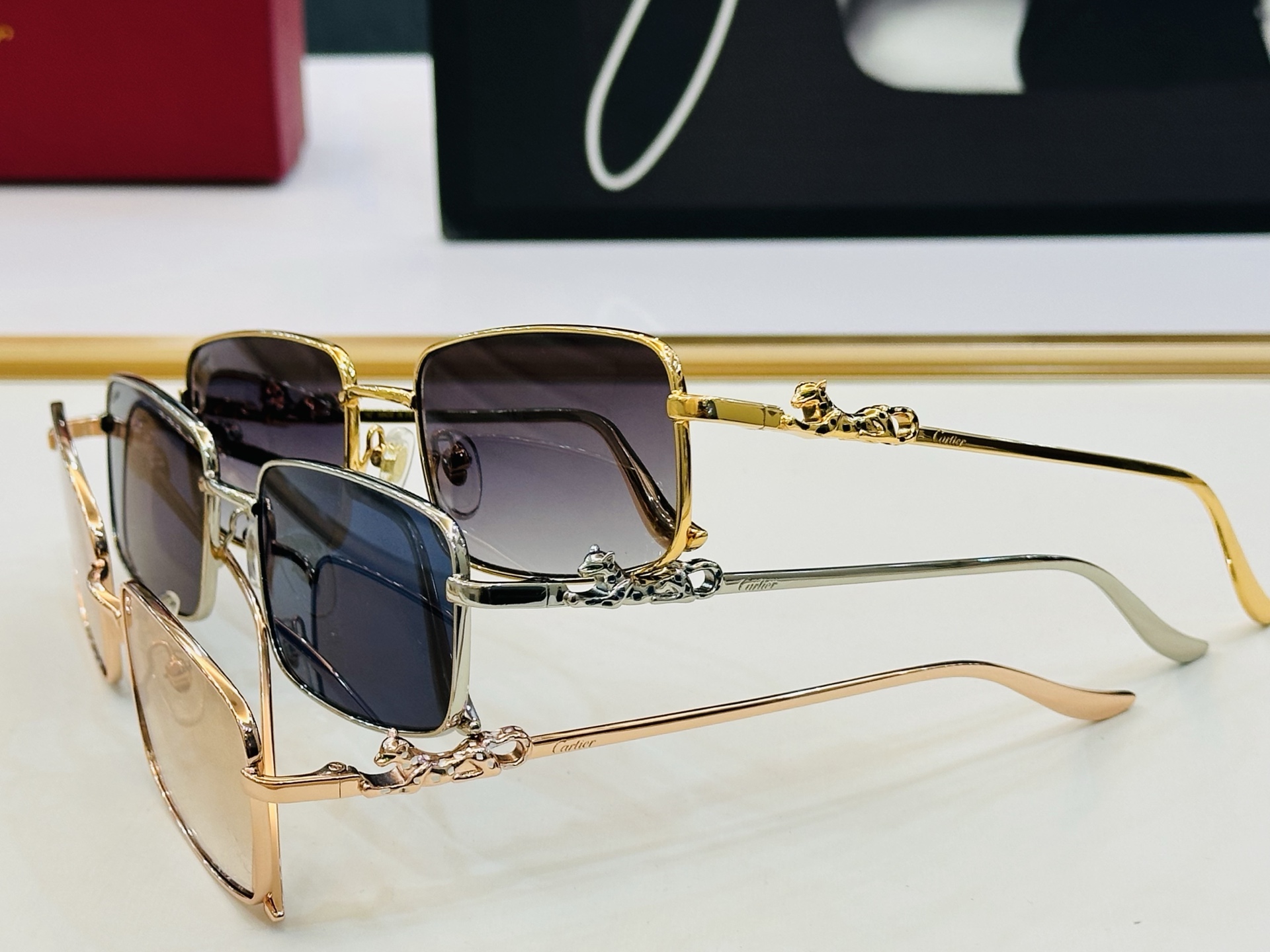🆕 原版Cartie* 卡家 太阳镜 CT01590O Size：58口口19-143 电镀工艺精湛大牌