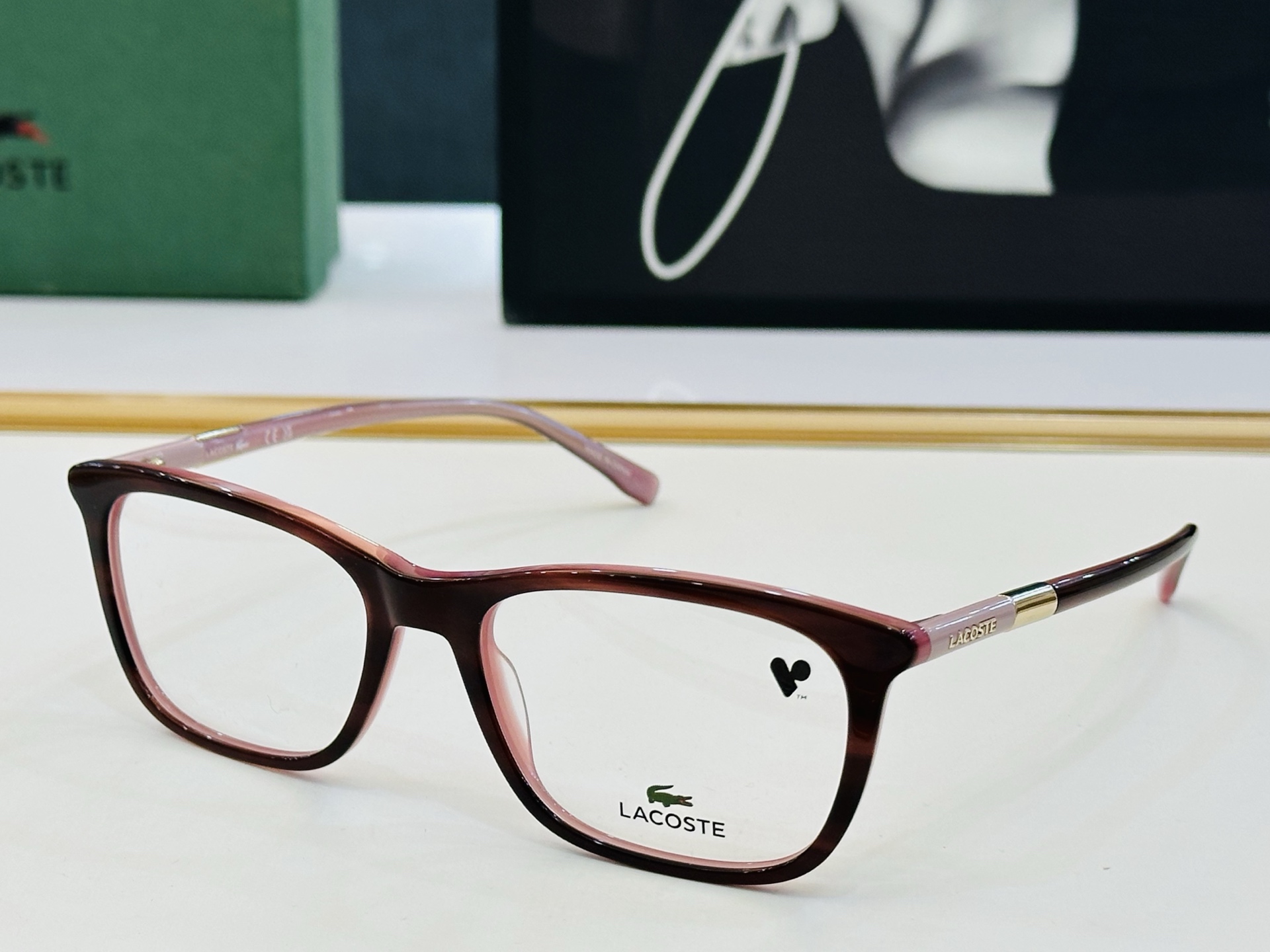 🆕 鳄鱼 LACOSTE 最新款L2885 Size：57口18-145 💫💫时尚舒适  💍W 超轻 配