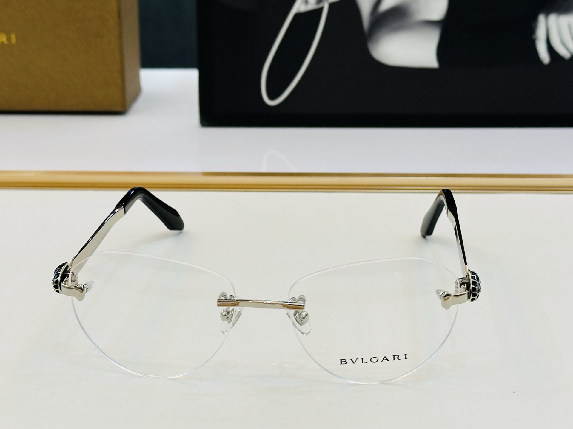 🆕款 官网同售 宝格家 BV50042U 👍 Size ：56口17-145 绝对要买😎品质非常完美 L