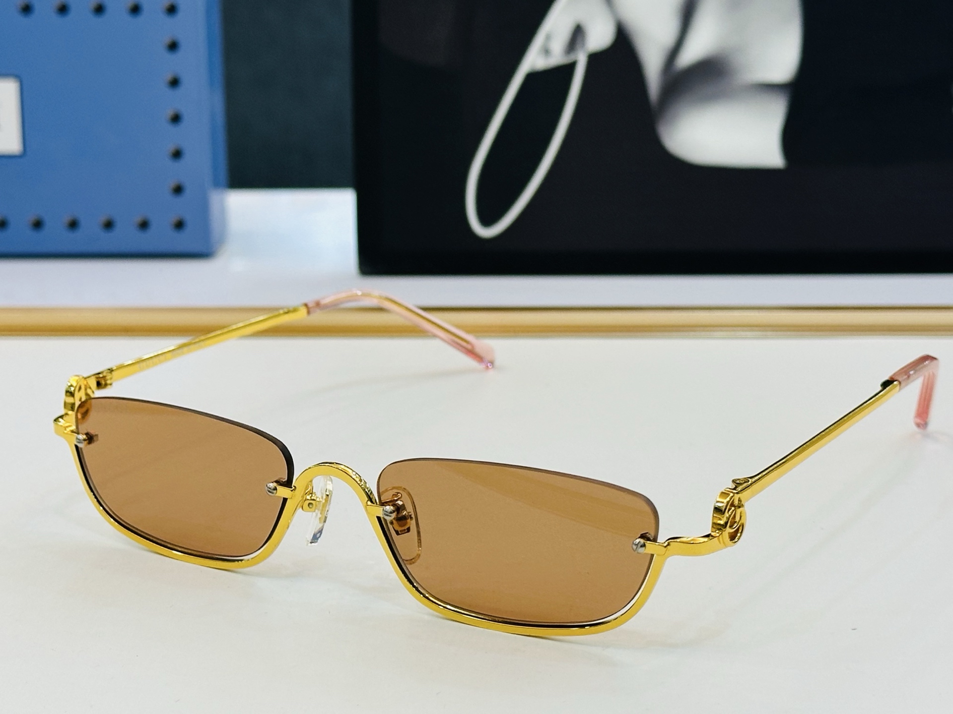 🔺GUCC*🔻 古家GG1278S Size：56口20-145  原版墨镜搭配镜框🔝🔝时尚靓丽 F个性