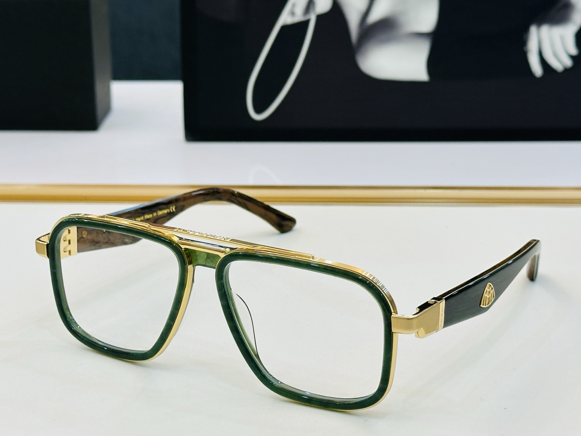 高品质 迈巴赫 🎉🎉做工精美💕💕MAYBAC*H Z28 Size：54口18-140  质感十足 CC