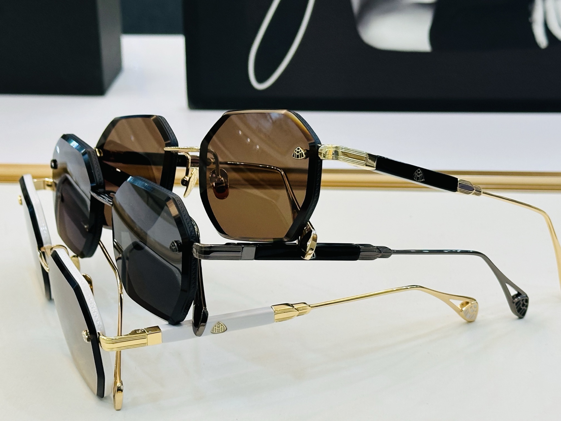 高品质 迈巴赫 🎉🎉做工精美💕💕MAYBAC*H Z36 Size：57口18-145  质感十足 CC