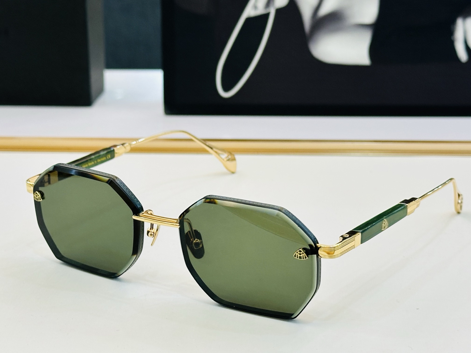 高品质 迈巴赫 🎉🎉做工精美💕💕MAYBAC*H Z36 Size：57口18-145  质感十足 CC