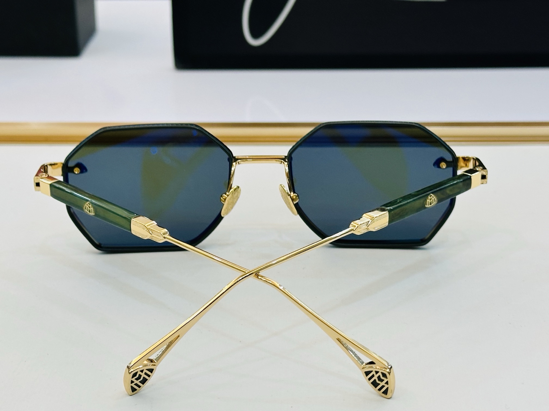 高品质 迈巴赫 🎉🎉做工精美💕💕MAYBAC*H Z36 Size：57口18-145  质感十足 CC