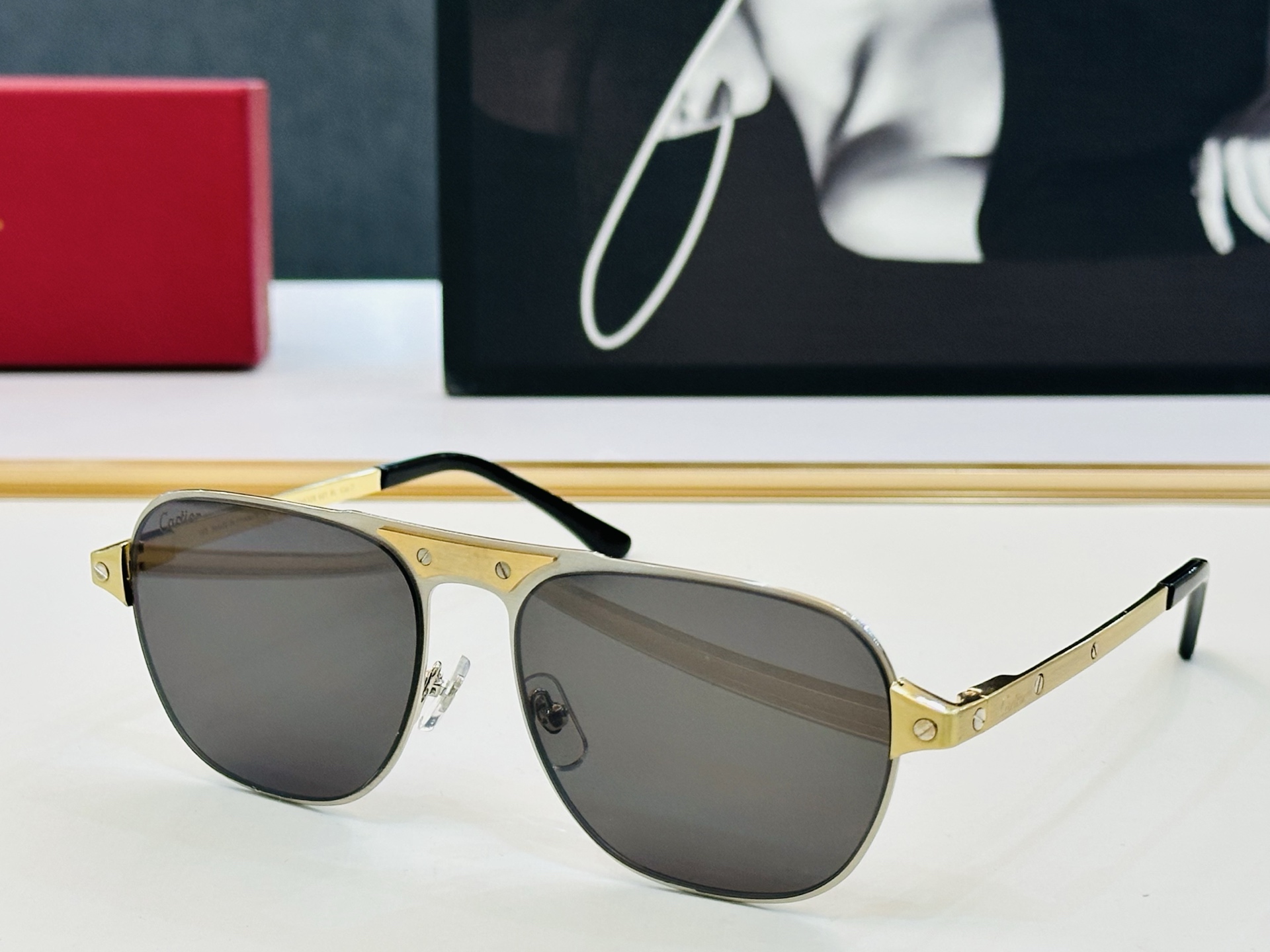 Cartie* 卡家 太阳镜 CT0532S Size：58口17-145 电镀工艺精湛气质十足！CC男