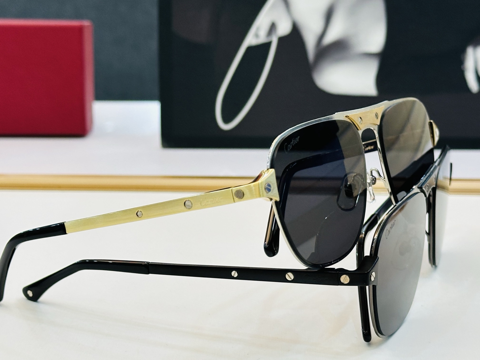 Cartie* 卡家 太阳镜 CT0532S Size：58口17-145 电镀工艺精湛气质十足！CC男