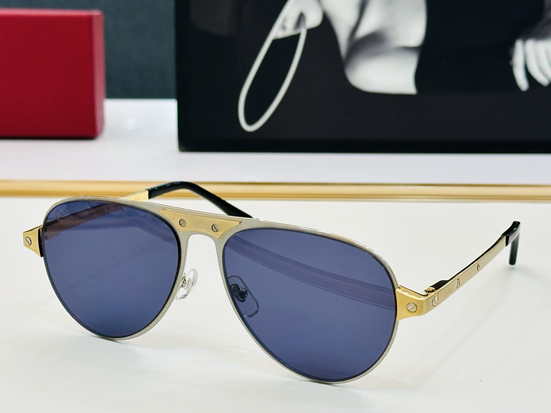 Cartie* 卡家 太阳镜 CT0533S Size：58口16-145 电镀工艺精湛气质十足！CC男