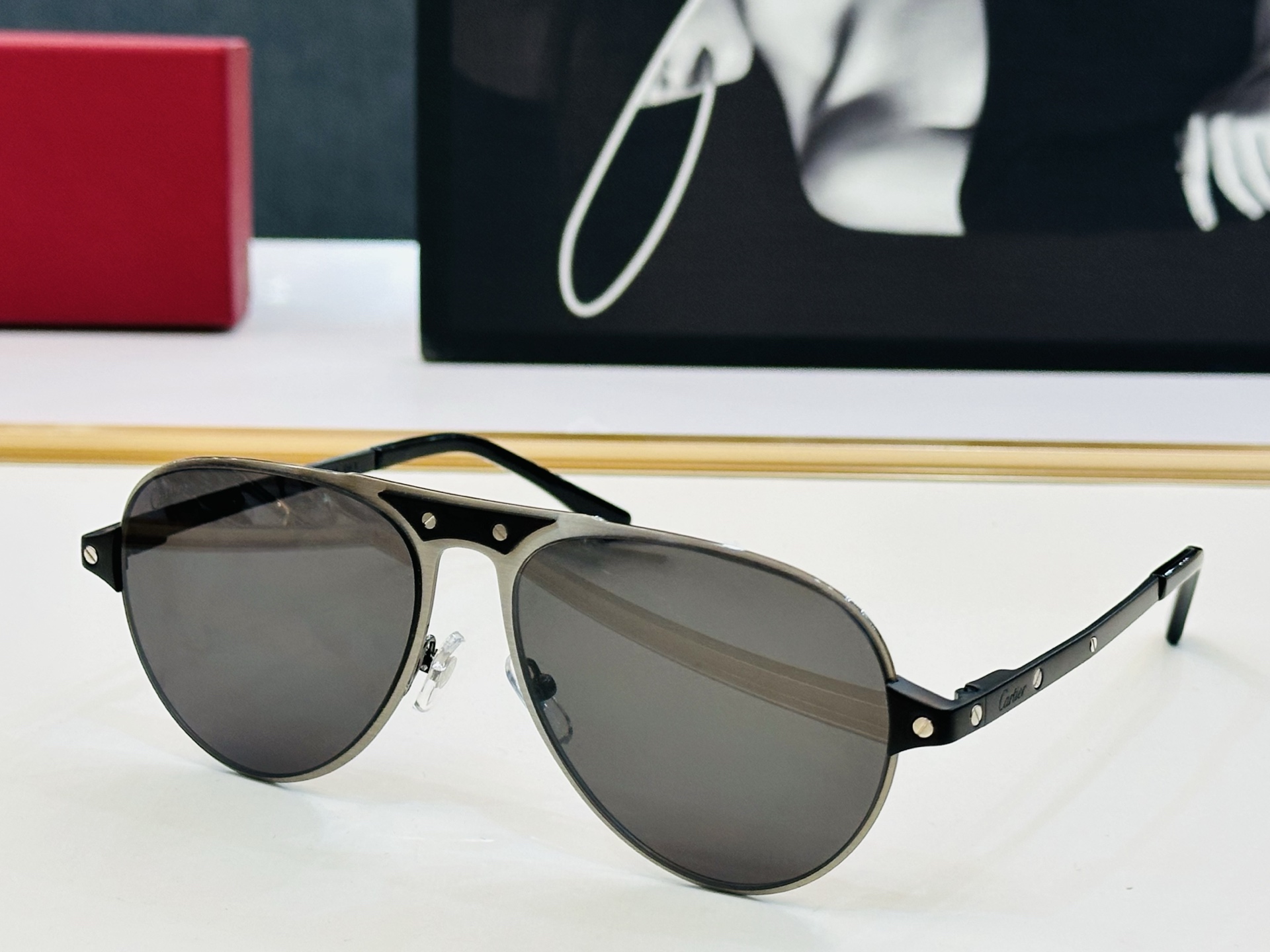 NO:373234,Cartie* Kajia Sunglasses CT0533S Size58 16-145 Electroplating technology is exquisite and full of temperament!  CC men and women same style sunglasses glasses sunglasses, glasses, cartier19860909Cartie* 卡家 太阳镜 CT0533S Size58口16-145 电镀工艺精湛气质十足！CC男女同款太阳镜 眼镜墨镜太阳镜,眼镜,cartier,glasses