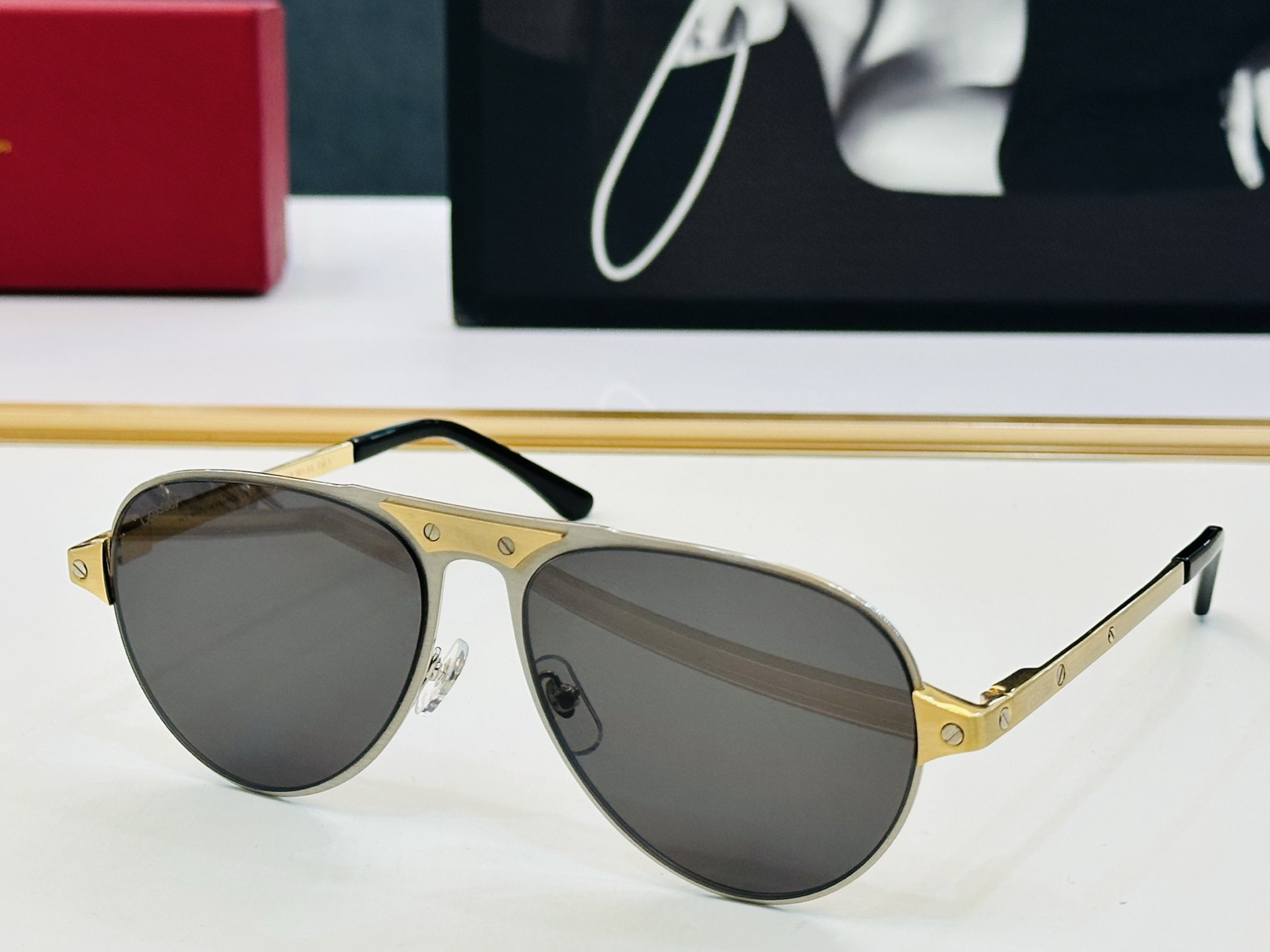 Cartie* 卡家 太阳镜 CT0533S Size：58口16-145 电镀工艺精湛气质十足！CC男