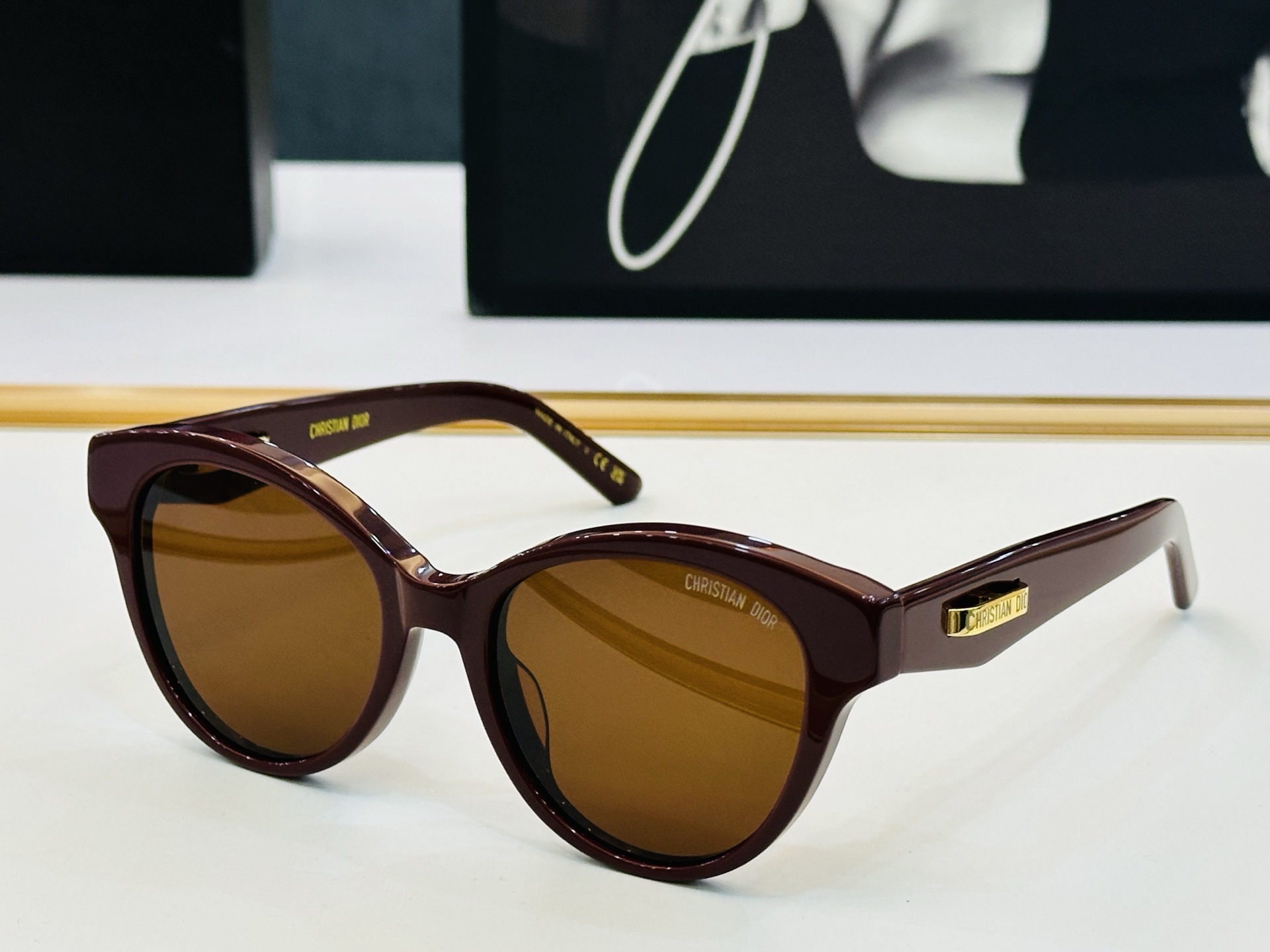 🔻🔻🔻DIO* CDICon B2I 迪家 Size：51口18-140 😎🔆。。搭配镜腿精致配饰 C官