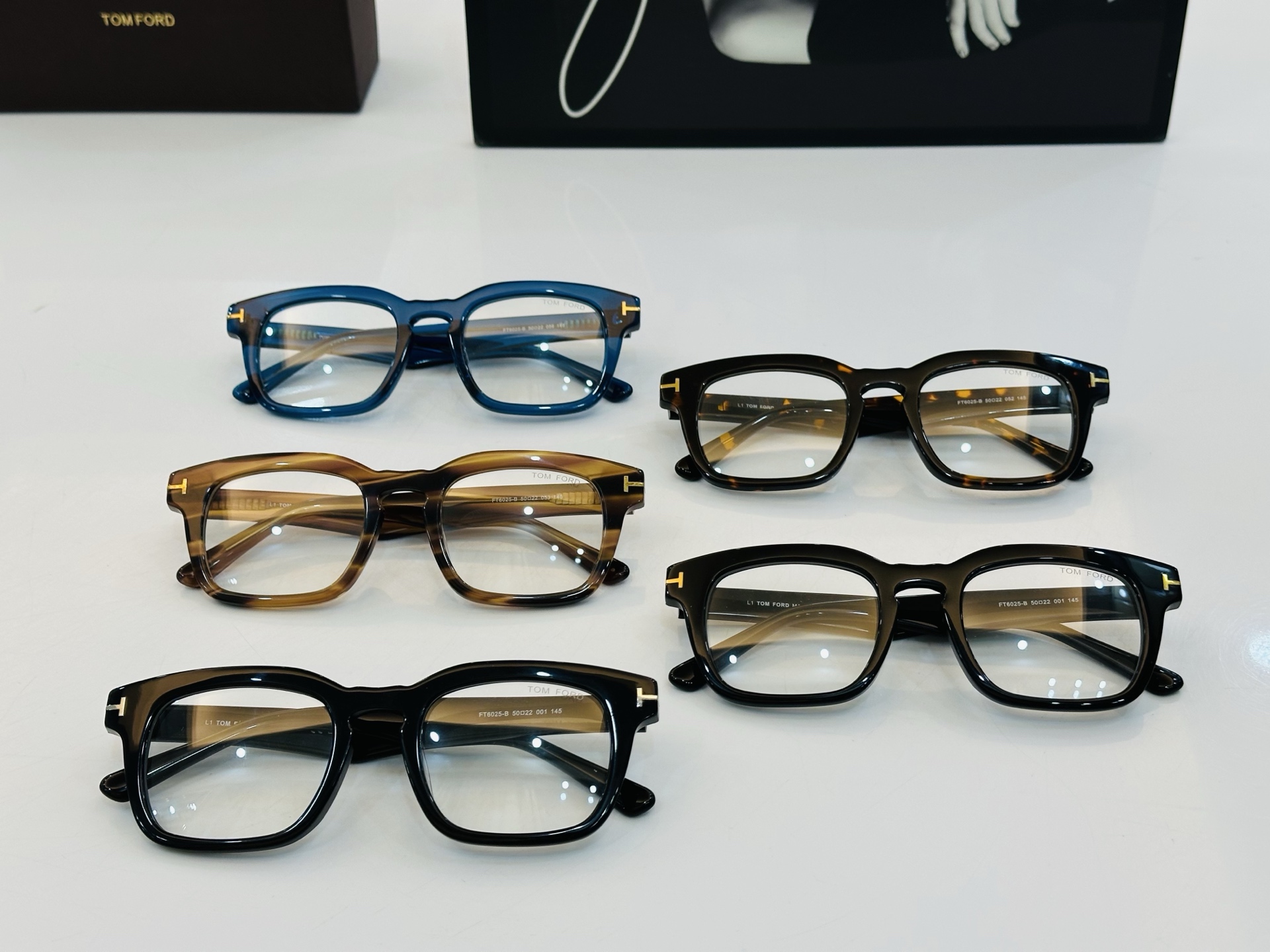 🆕款 TOM FORD🏇汤姆家 MODELFT6025-B Size：50口22-145 🈷️😍时尚潮流