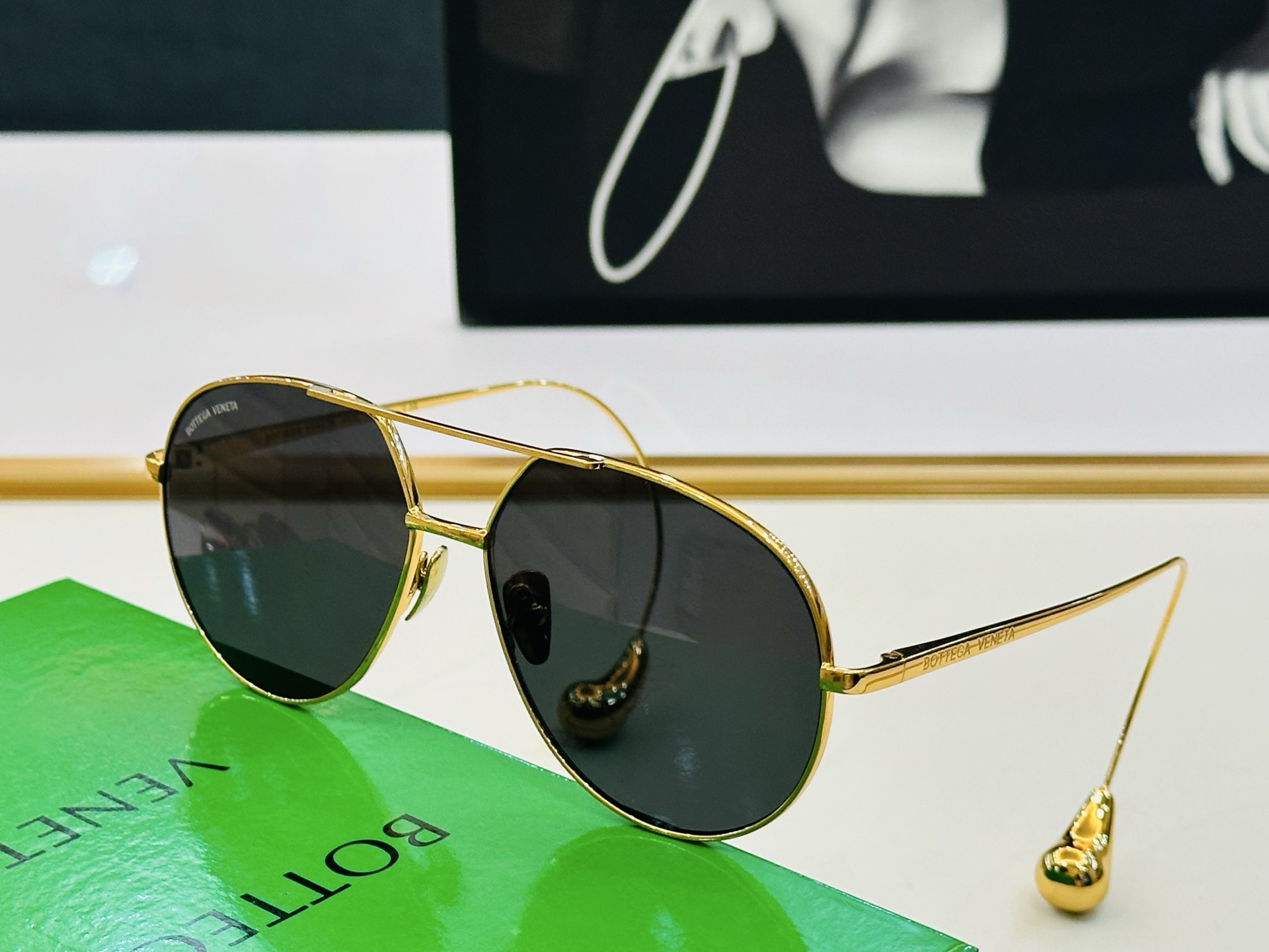 刚刚到货  宝缇嘉 BV1701 Size：58口14-145  实物更美 💕细节全部实拍展示 各位把握