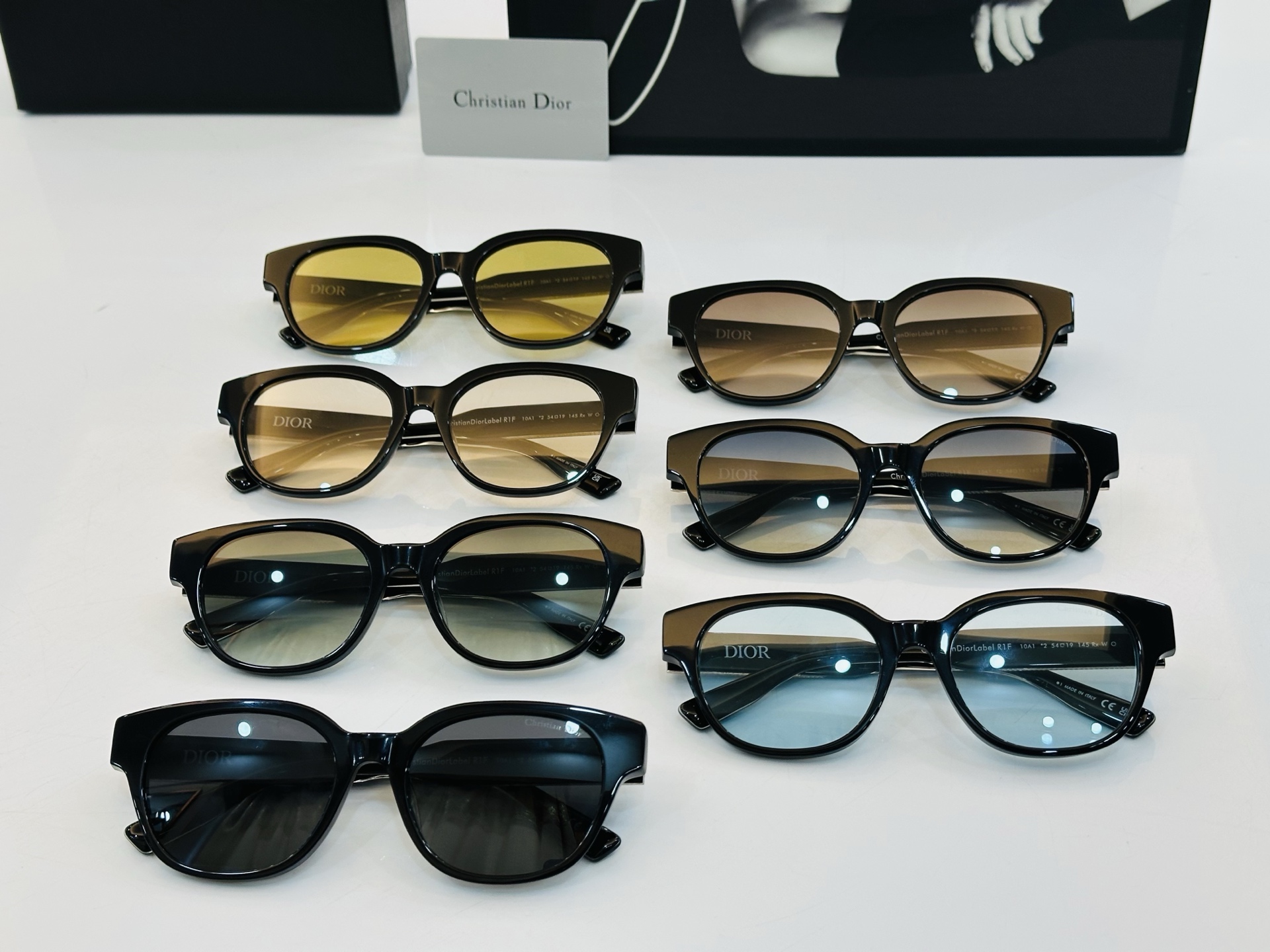 🔻🔻🔻DIO* CDICon R1F 迪家 Size：54口19-145  😎🔆。。搭配镜腿精致配饰 F