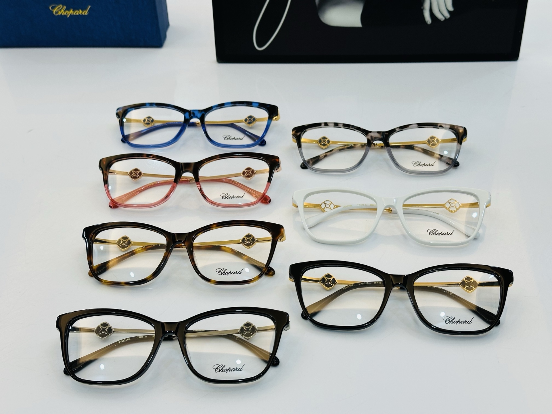 原版 ChoPard肖邦 MODEL VCH318S Size：56口17-142 以现代时尚的设计风格