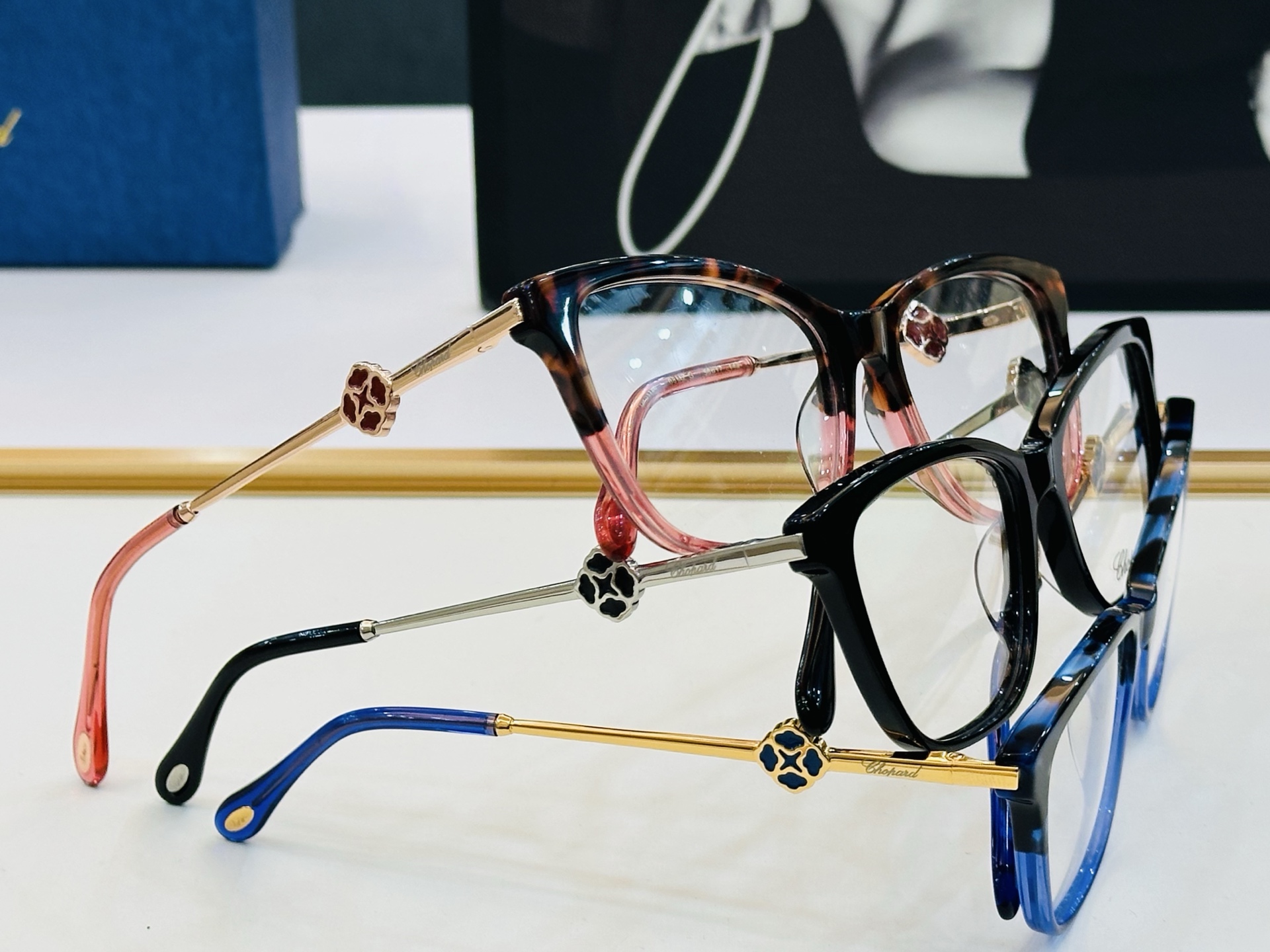 原版 ChoPard肖邦 MODEL VCH318S Size：56口17-142 以现代时尚的设计风格