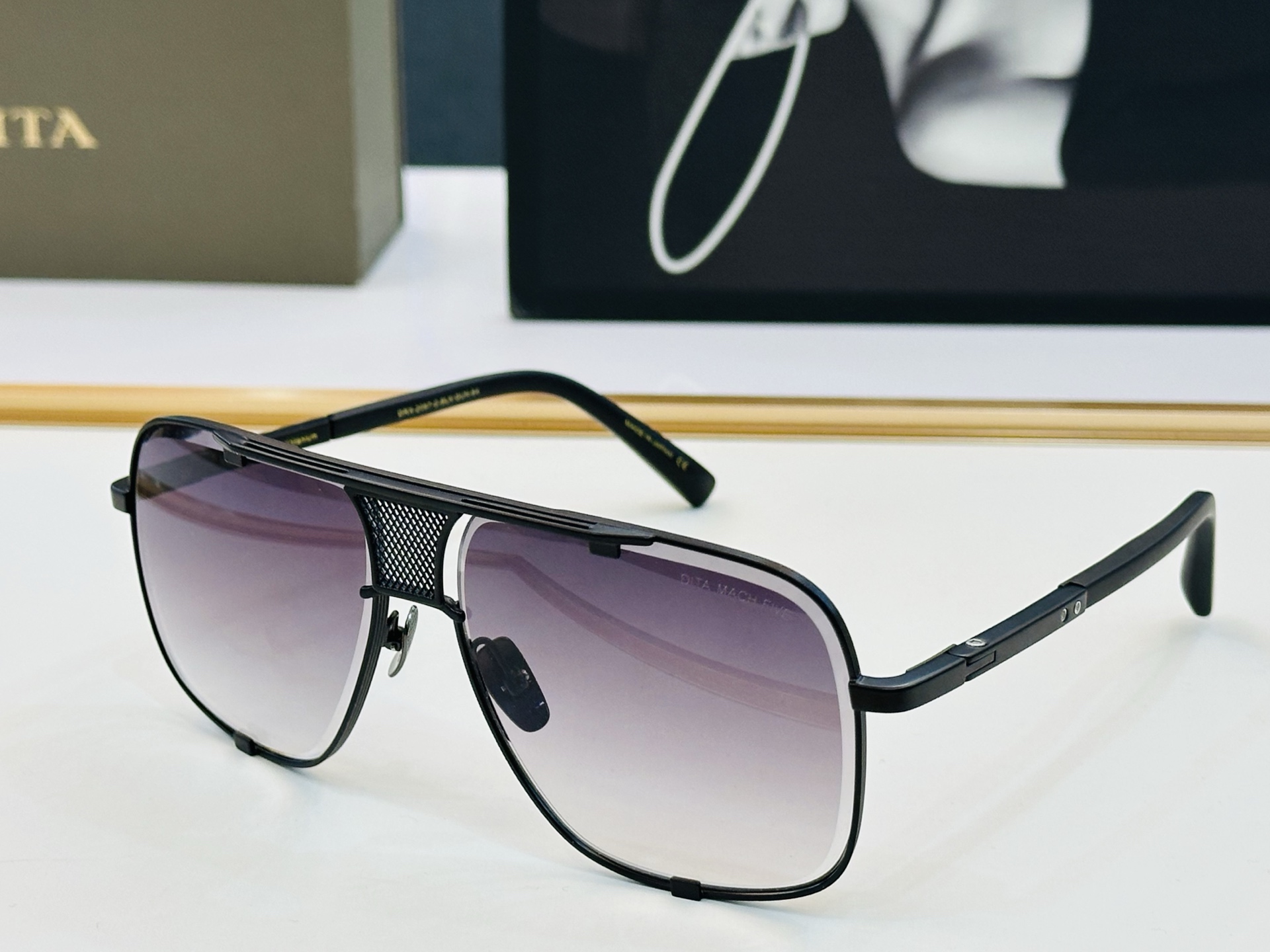 官网款 DlT* 迪塔 DRX-2087  Size：64口14-127 意大利最新原单货 得意得意男款