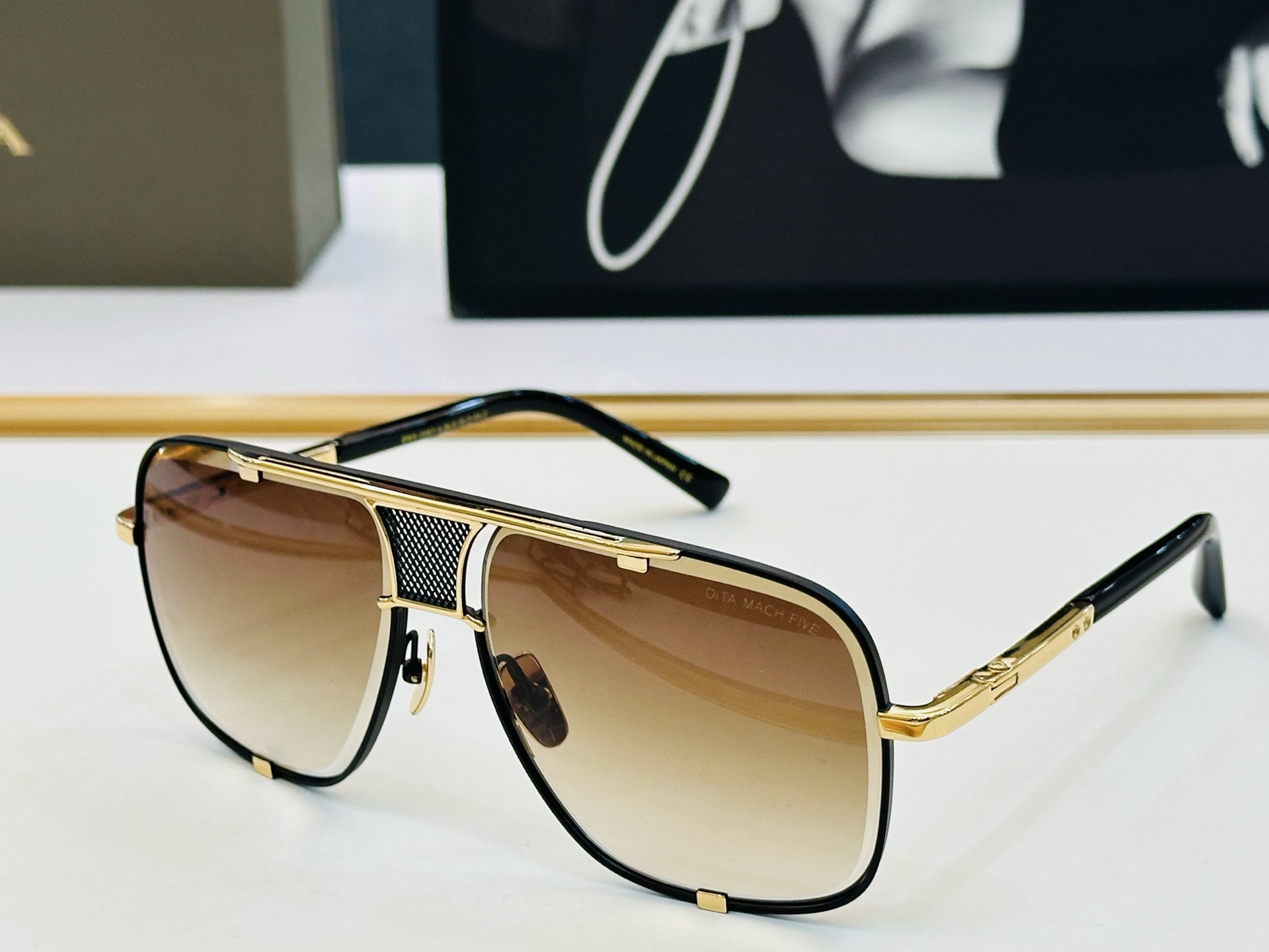 官网款 DlT* 迪塔 DRX-2087  Size：64口14-127 意大利最新原单货 得意得意男款