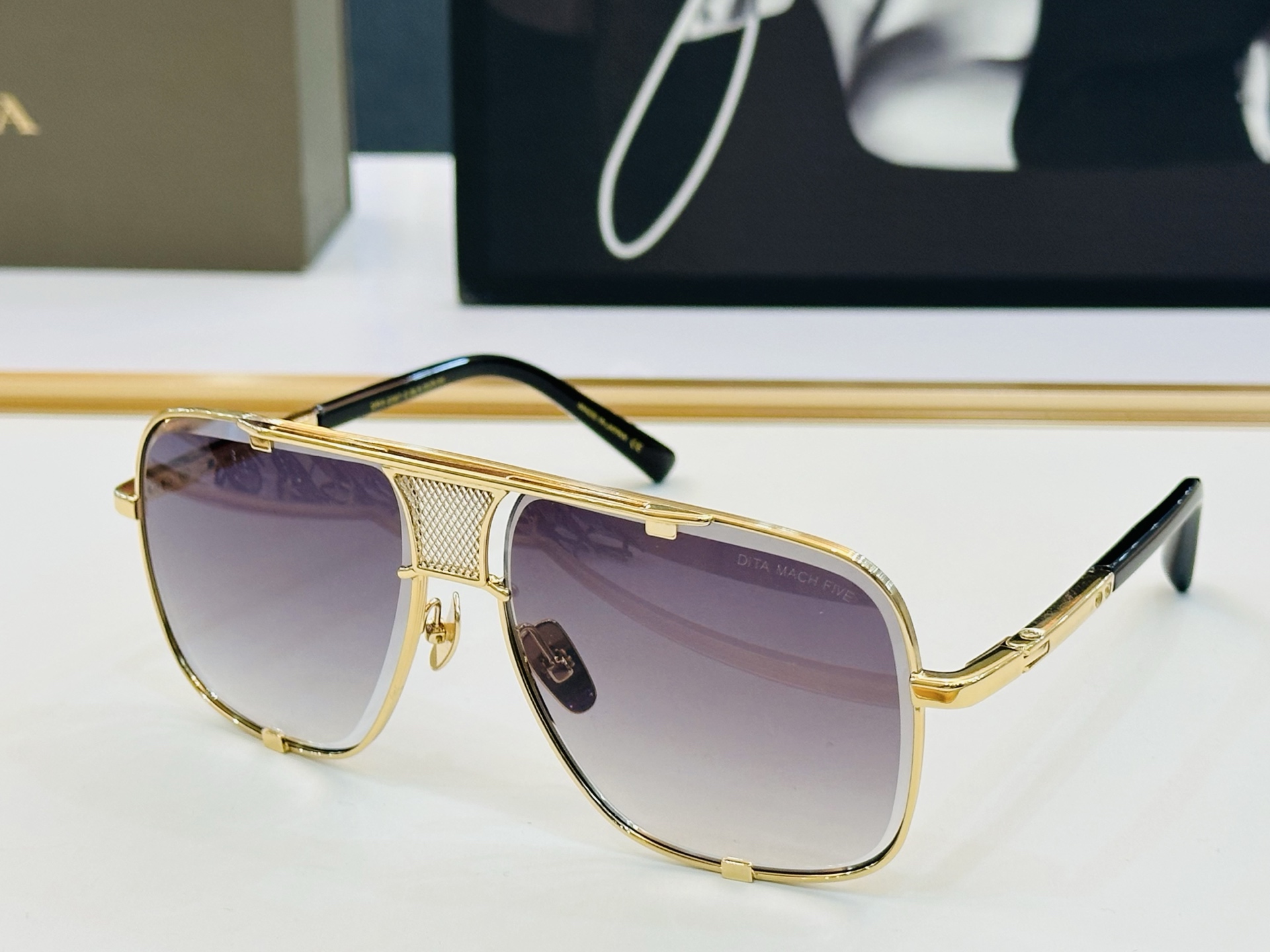 官网款 DlT* 迪塔 DRX-2087  Size：64口14-127 意大利最新原单货 得意得意男款