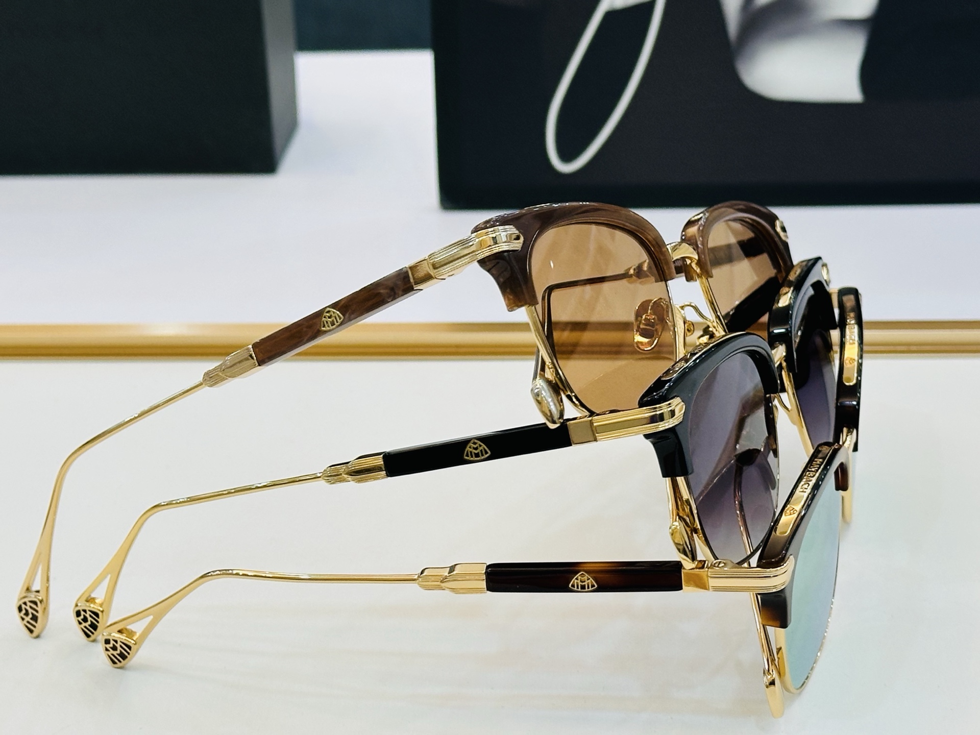 高品质 迈巴赫 🎉🎉做工精美💕💕MAYBAC*H Z22 Size：53口19-145 质感十足 L👍高