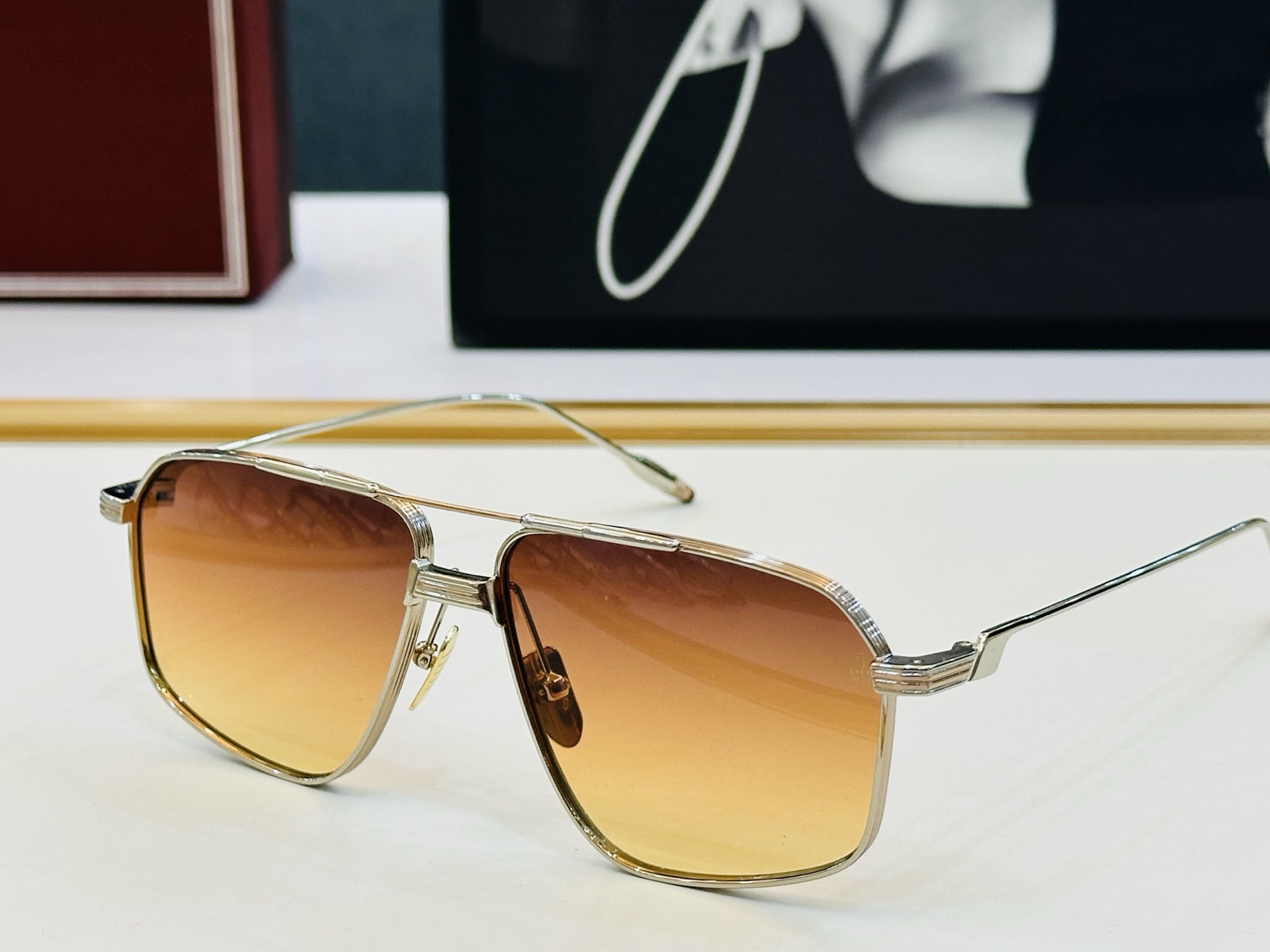 JACQUES MARIE JAGGER 日本手工眼镜 镜框採用上板材打造出  SIZE：51口23-1