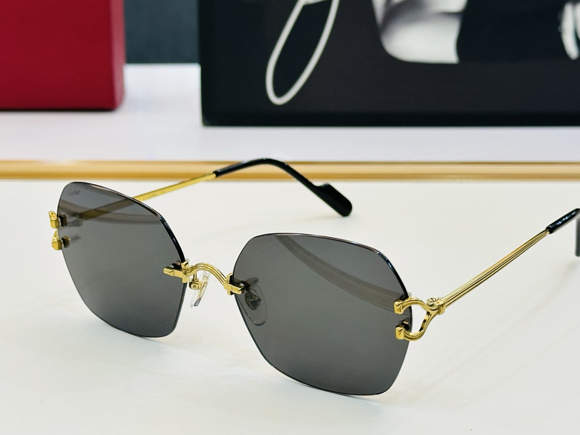 Cartie* 卡家 太阳镜 CT0564O Size：55口18-145 电镀工艺精湛气质十足！W男女