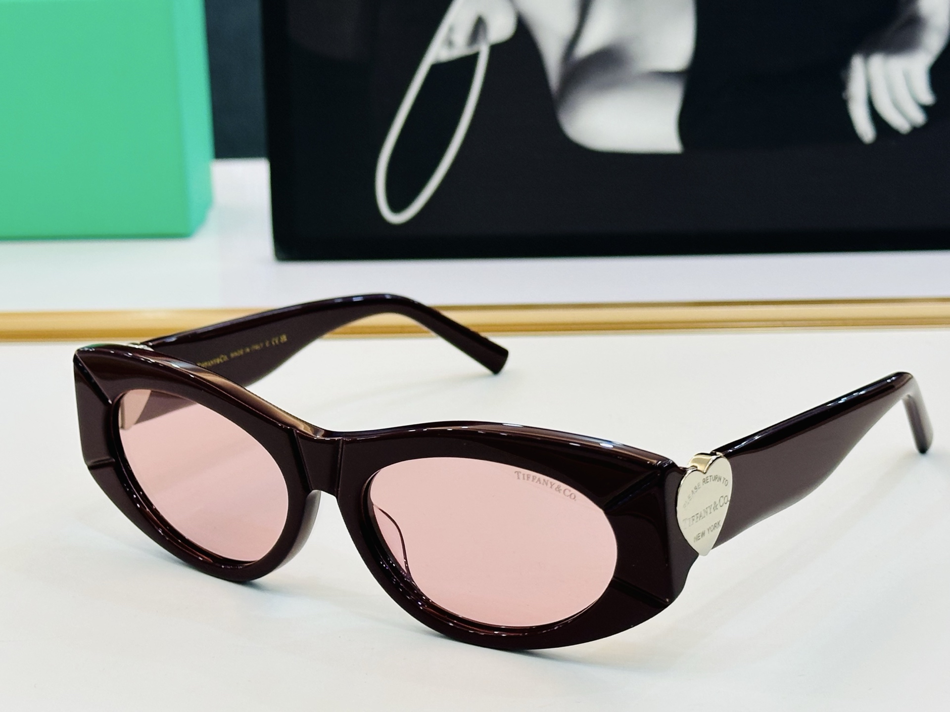 蒂芙家 Tiffany & CO. TF4222U Size：56口17-140 时尚太阳镜架 👍b多色