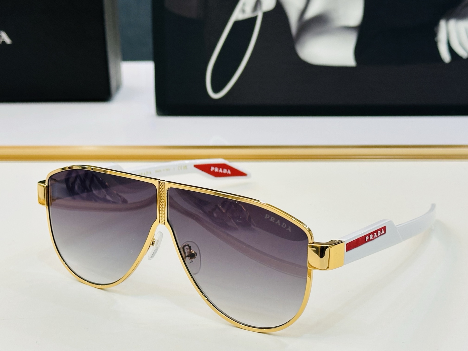 🔺PRAD*🔻普家 PR169  Size：64口4-136 眼镜系列堪称精湛制作 彰显独特个性 b最新