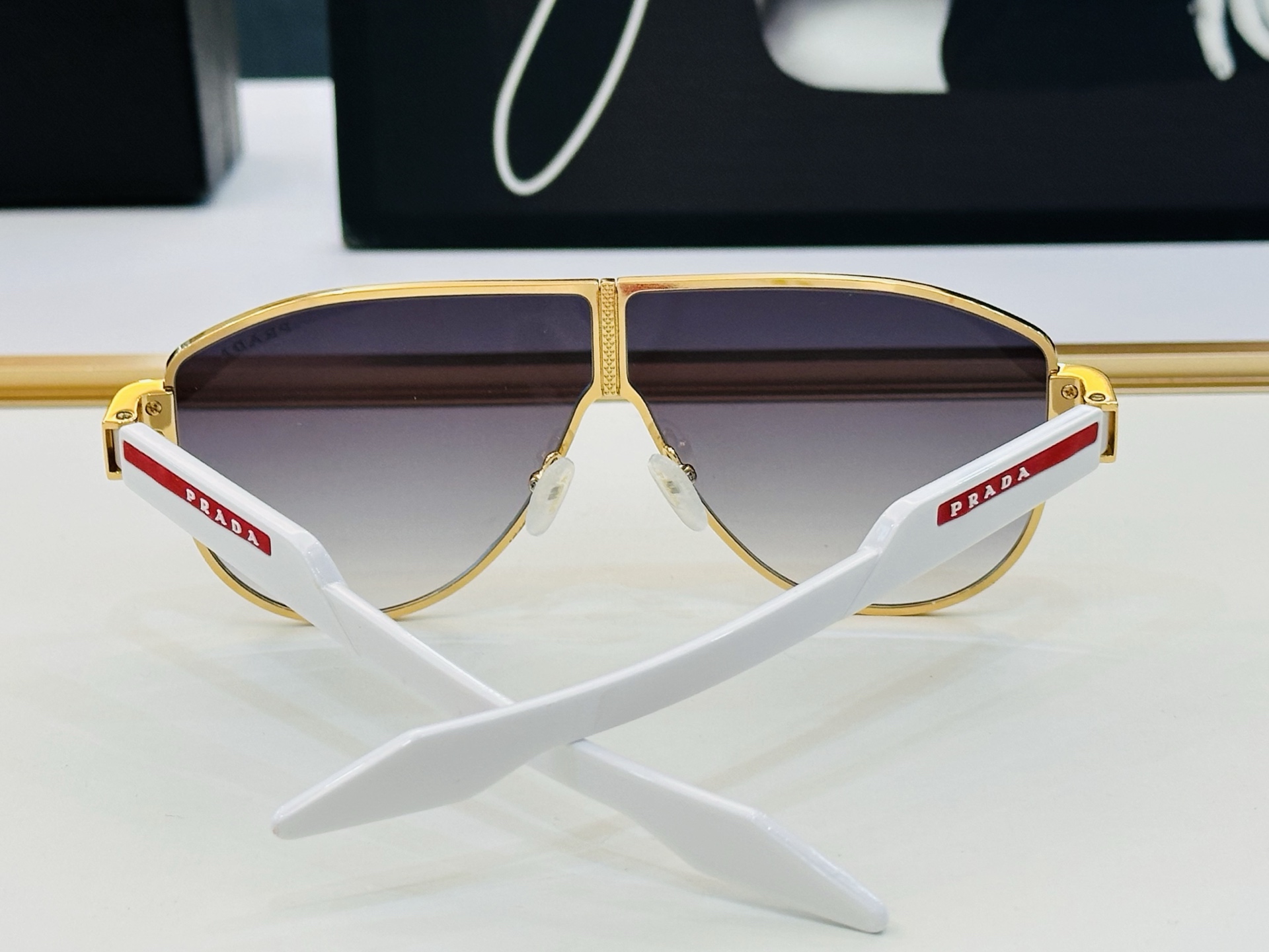 🔺PRAD*🔻普家 PR169  Size：64口4-136 眼镜系列堪称精湛制作 彰显独特个性 b最新