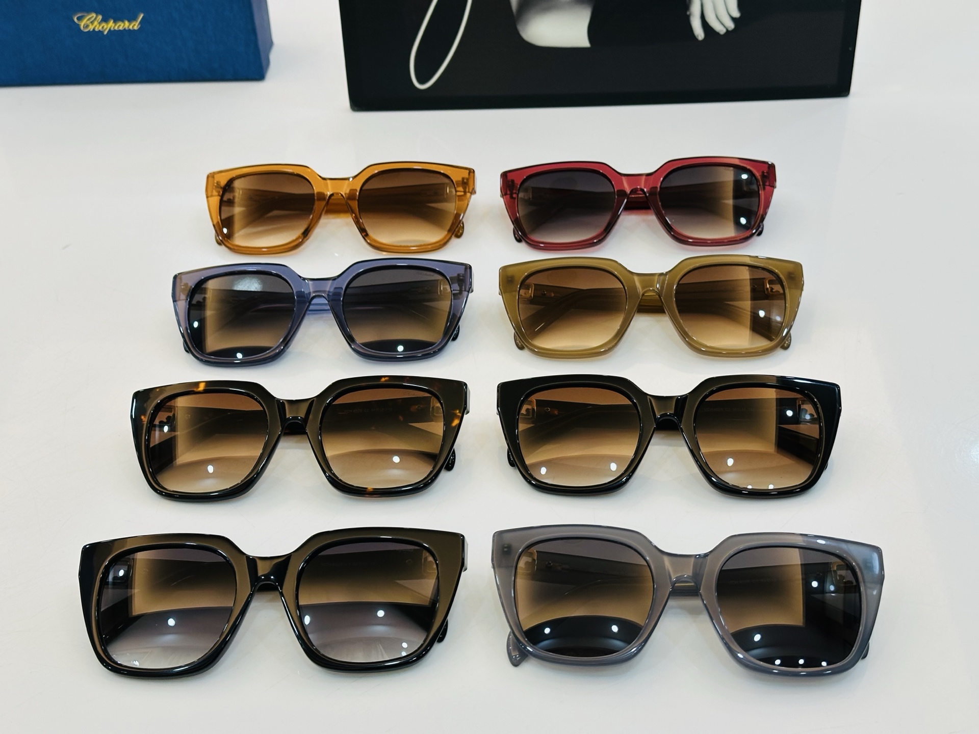 原版 ChoPard肖邦 MODEL VCH402S Size：54口18-145 以现代时尚的设计风格