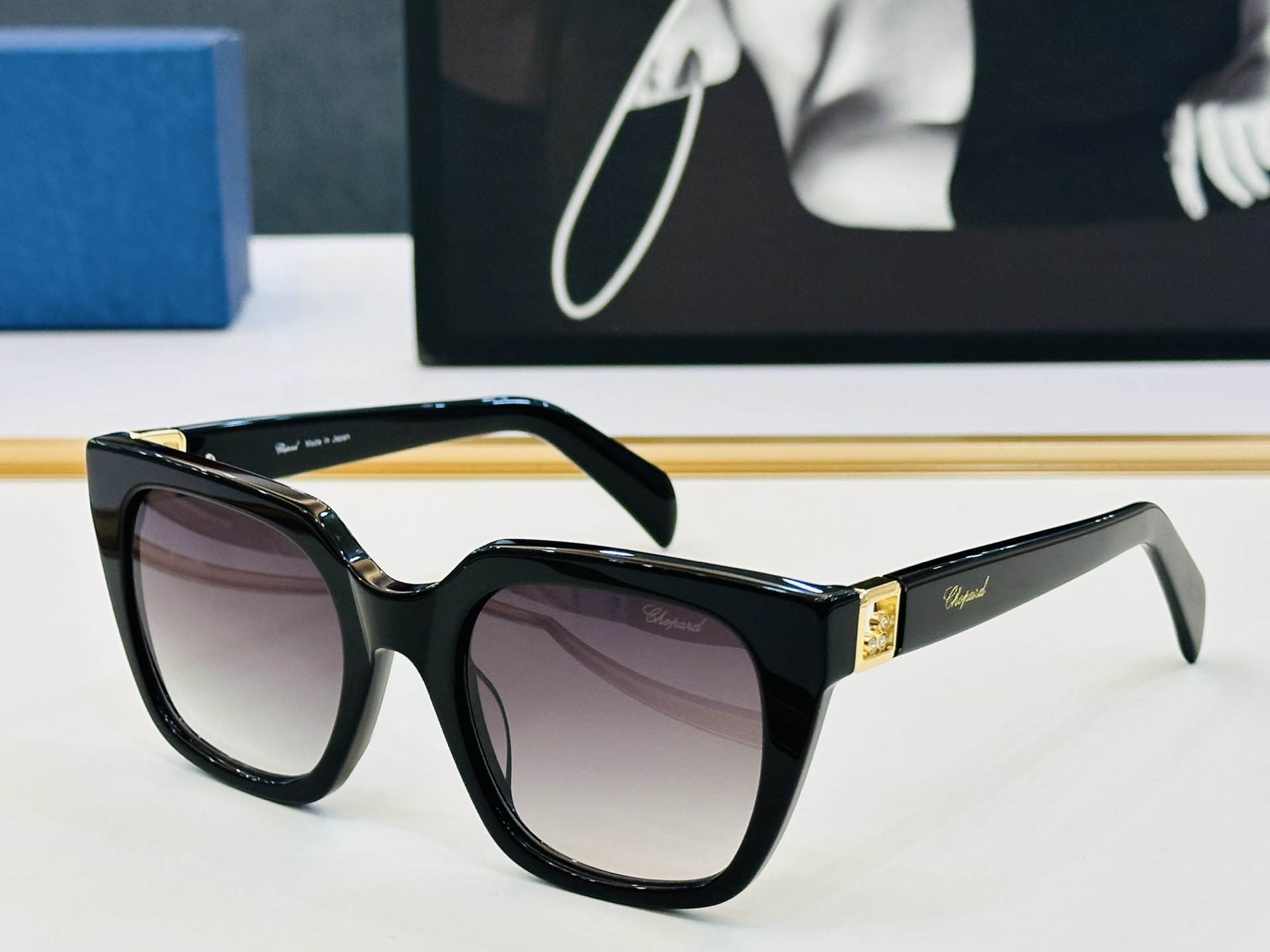 原版 ChoPard肖邦 MODEL VCH402S Size：54口18-145 以现代时尚的设计风格