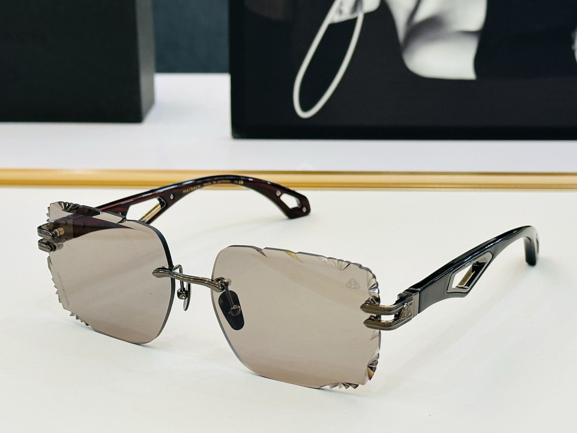 高品质 迈巴赫 🎉🎉做工精美💕💕MAYBAC*H Z154   Size：61口17-145  质感十足