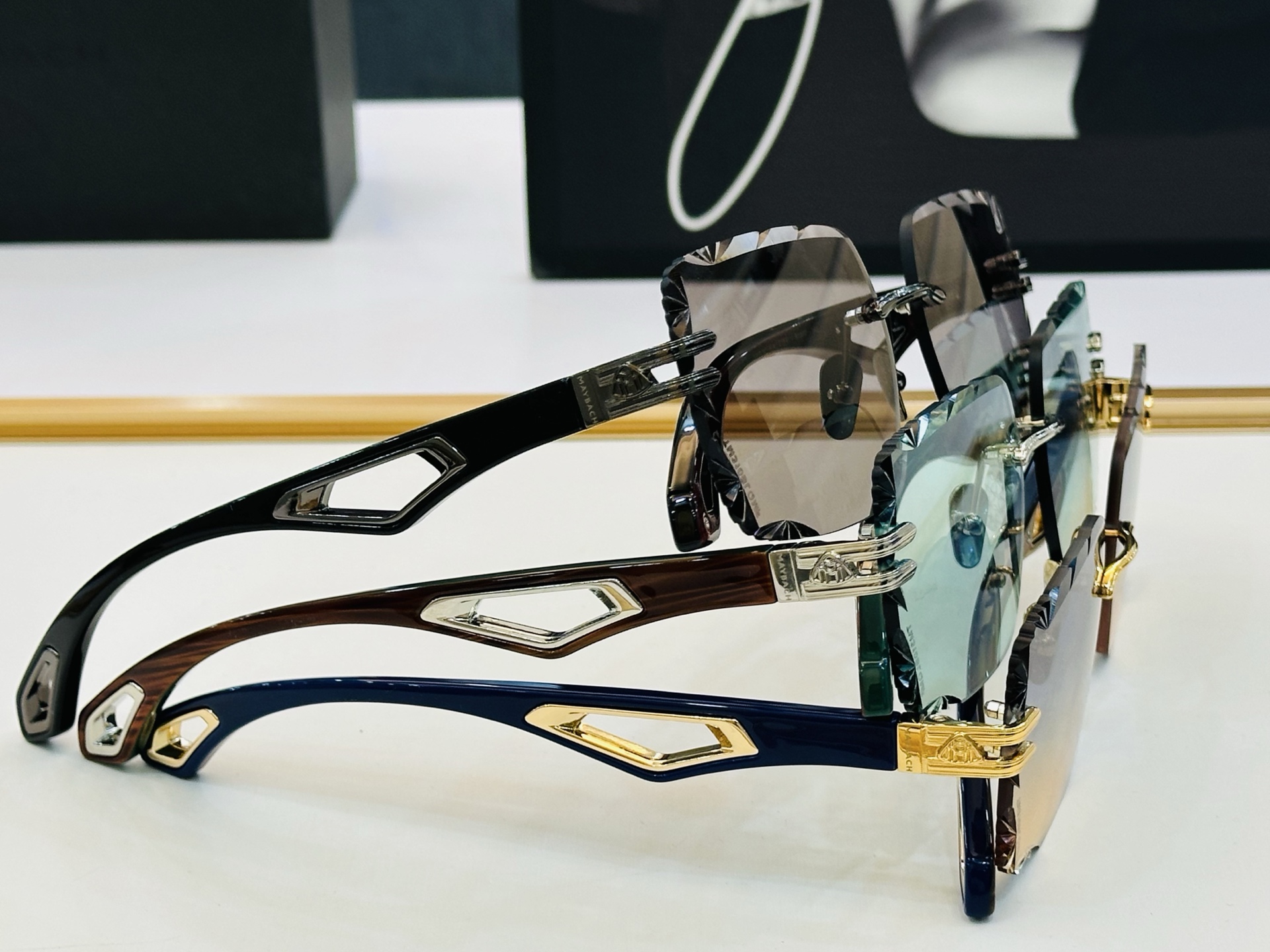 高品质 迈巴赫 🎉🎉做工精美💕💕MAYBAC*H Z154   Size：61口17-145  质感十足