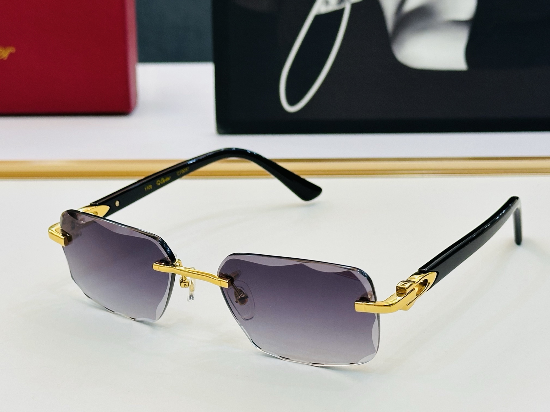 NO:373862,Cartie* CT0047 Sunglasses Size55 18-140 Exquisite craftsmanship and temperament!  A male and female style high quality glasses sunglasses sunglasses, glasses, cartier19860909Cartie* 卡家 CT0047 太阳镜 Size55口18-140 工艺精湛气质十足！A男女同款 高品质 眼镜墨镜太阳镜,眼镜,cartier,glasses