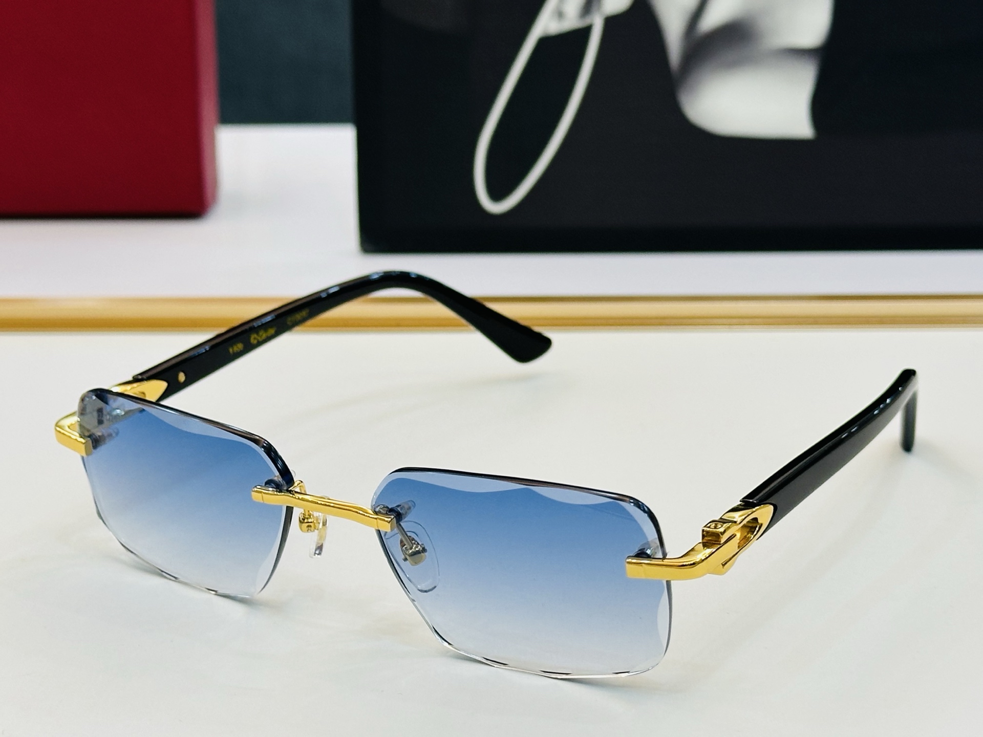 Cartie* 卡家 CT0047 太阳镜 Size：55口18-140 工艺精湛气质十足！A男女同款 