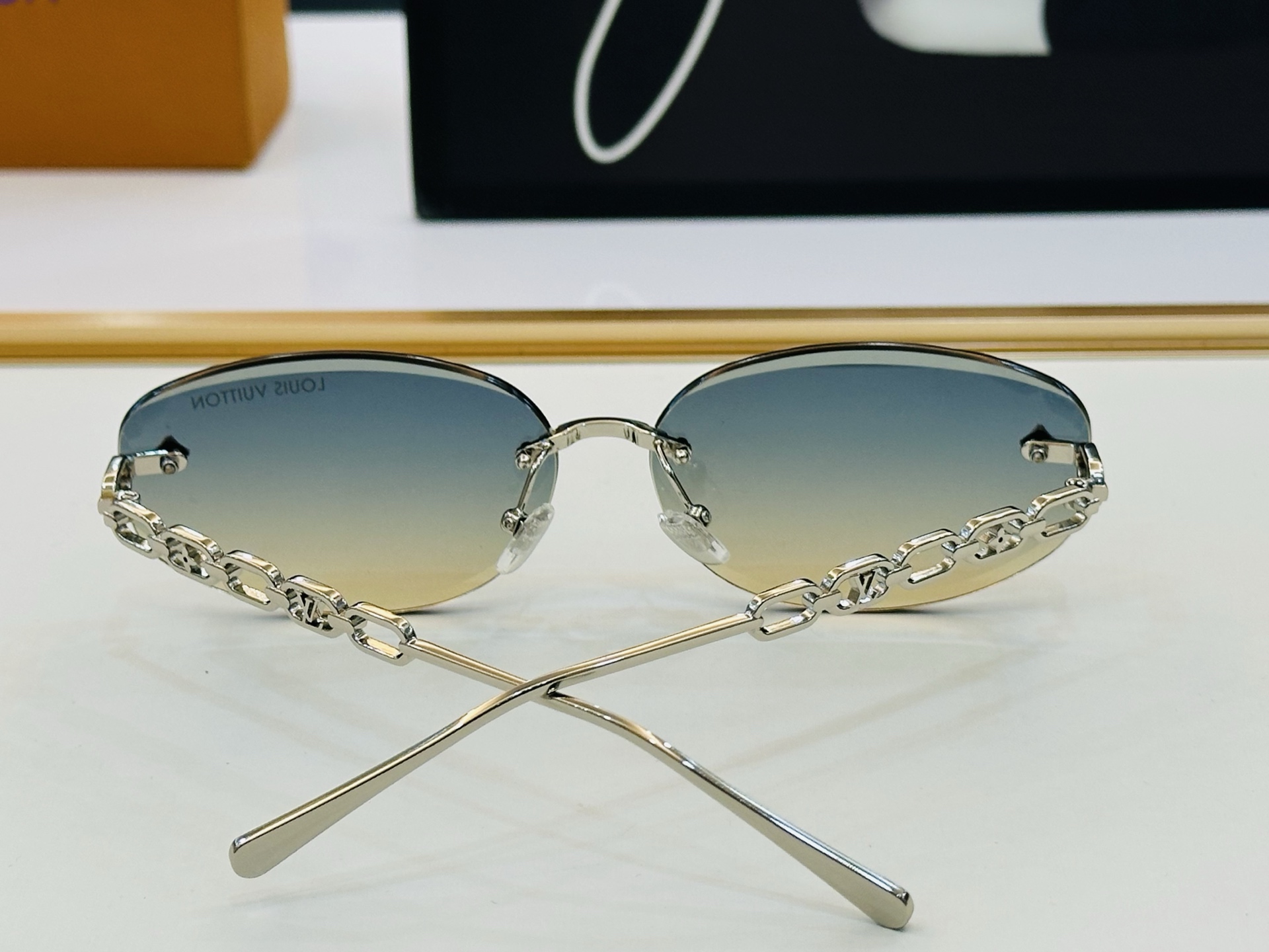 路易家 🎩Z3016U Size：64口13-135   充满活力的 展现独特个性🌟展现大气的你 C高品