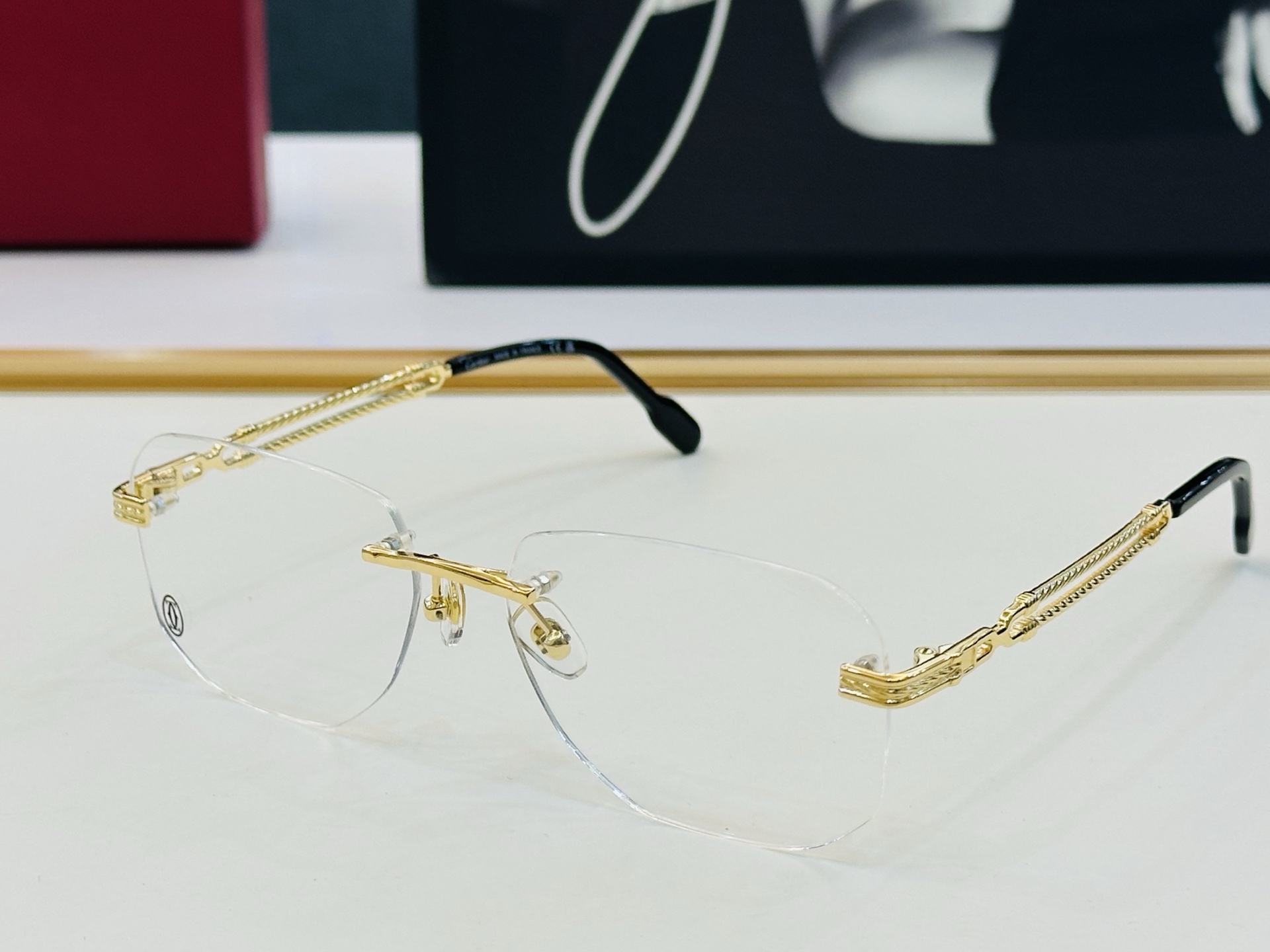 Cartie* 卡家 太阳镜 CT0597S Size：56口19-145 电镀工艺精湛气质十足！Z男女