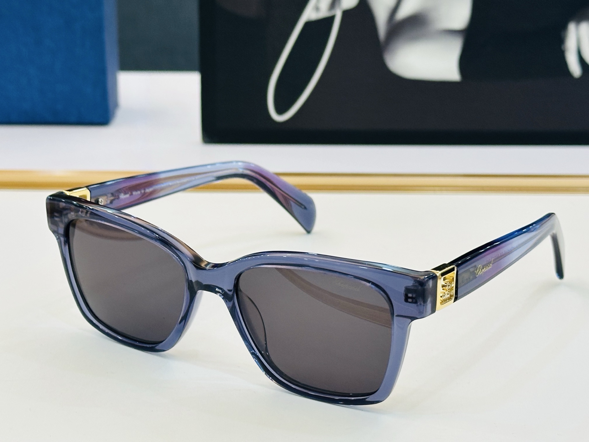 原版 ChoPard肖邦 MODEL VCH401S Size：54口18-145 以现代时尚的设计风格