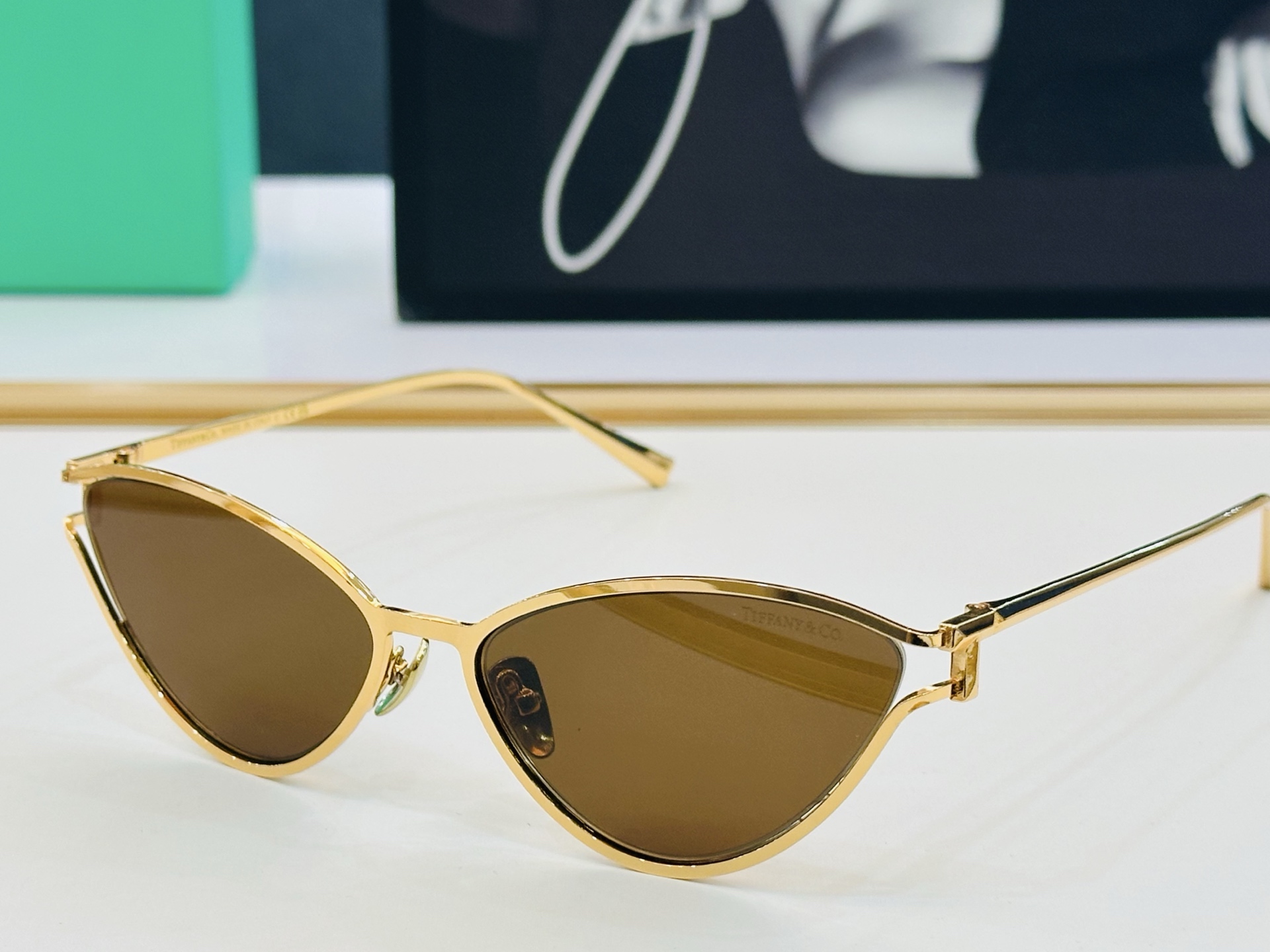 蒂芙家 Tiffany & CO. TF3095     Size：58口16-140  时尚太阳镜架 