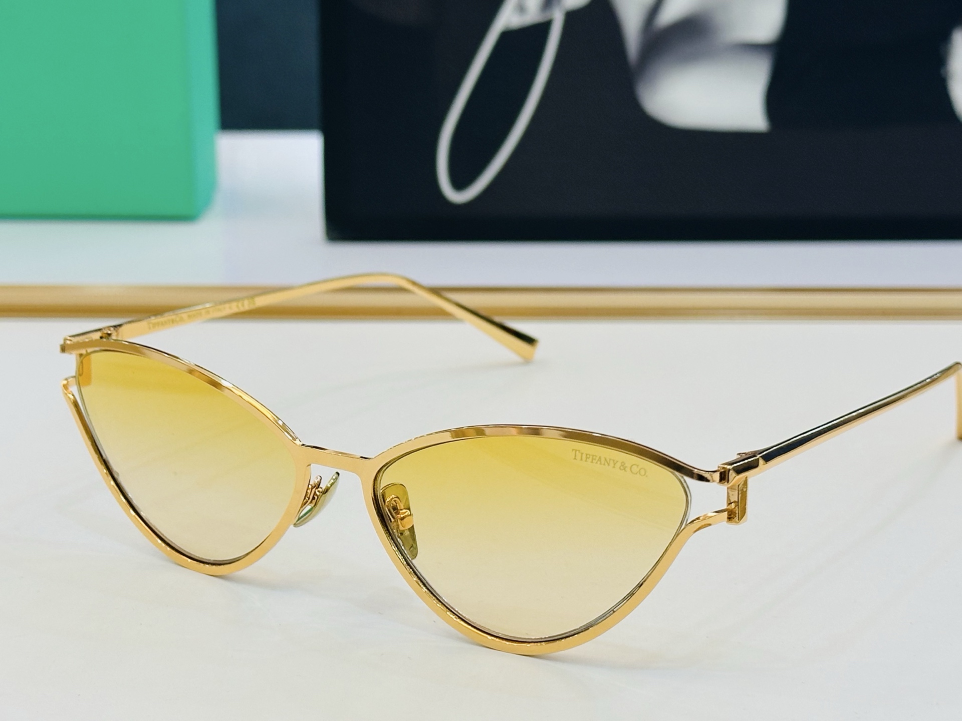 蒂芙家 Tiffany & CO. TF3095     Size：58口16-140  时尚太阳镜架 