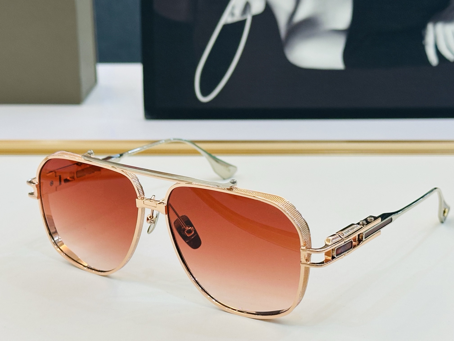 官网款 DlT* 迪塔 DTS315 Size：56口17-137  意大利最新原单货 得意得意男款太阳