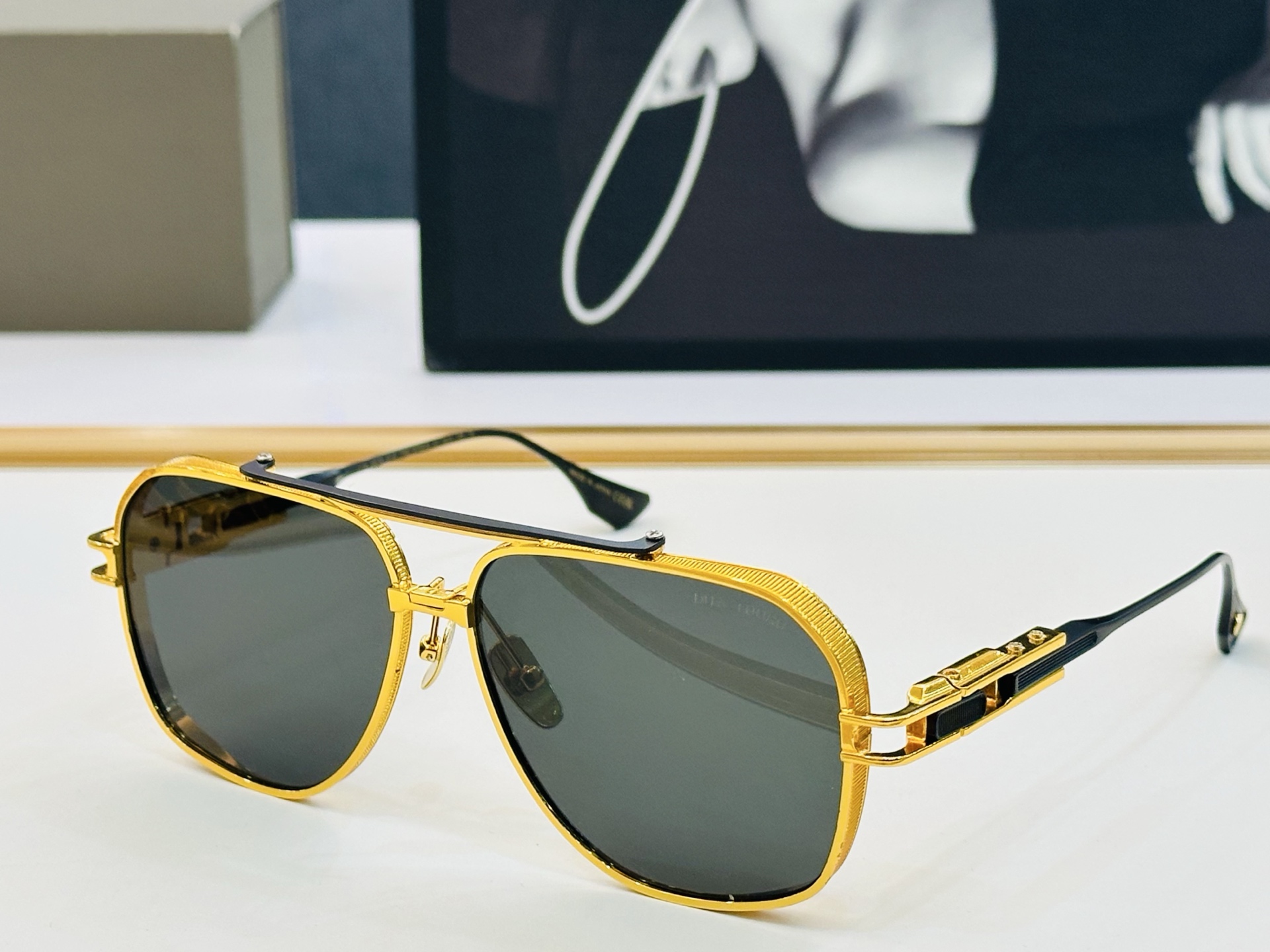 官网款 DlT* 迪塔 DTS315 Size：56口17-137  意大利最新原单货 得意得意男款太阳