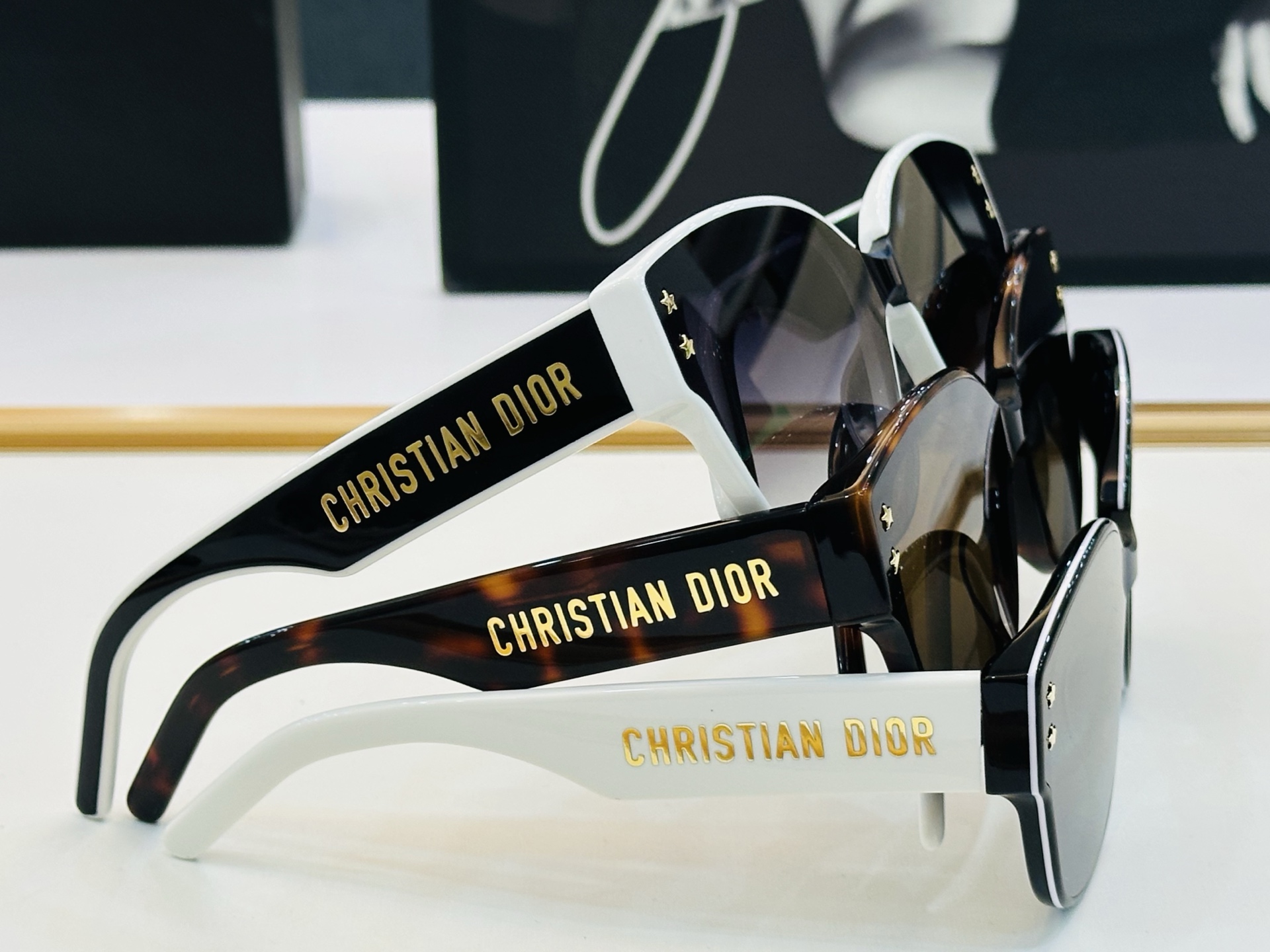 🔻🔻🔻DIO* 迪家 B2I  Size：53口21-140 春夏款墨镜 😎🔆 XL搭配镜腿精致 质量上