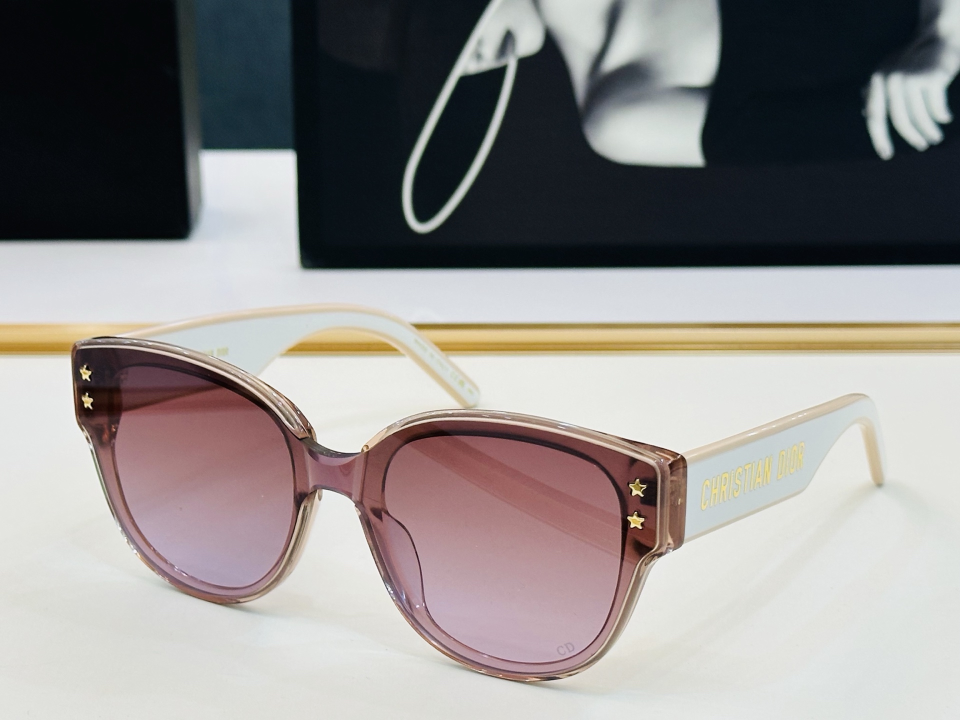 🔻🔻🔻DIO* 迪家 B2I  Size：53口21-140 春夏款墨镜 😎🔆 XL搭配镜腿精致 质量上