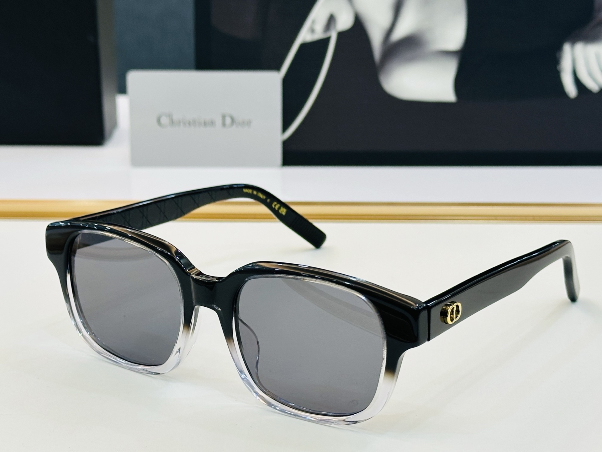 🔻🔻🔻DIO* 迪家 S4F Size：53口20-145  春夏款墨镜 😎🔆 C搭配镜腿精致 质量上佳