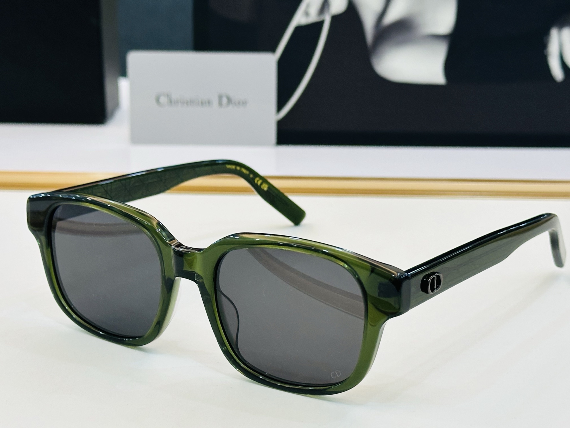 🔻🔻🔻DIO* 迪家 S4F Size：53口20-145  春夏款墨镜 😎🔆 C搭配镜腿精致 质量上佳