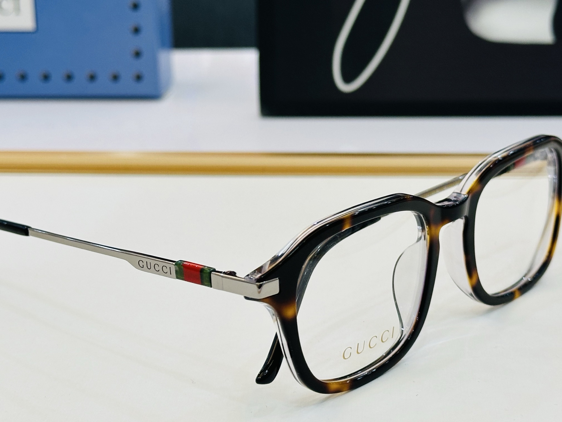 🔺GUCC*🔻 古家GG1891O Size：49口22-145  原版墨镜搭配镜框🔝🔝时尚靓丽 B个性